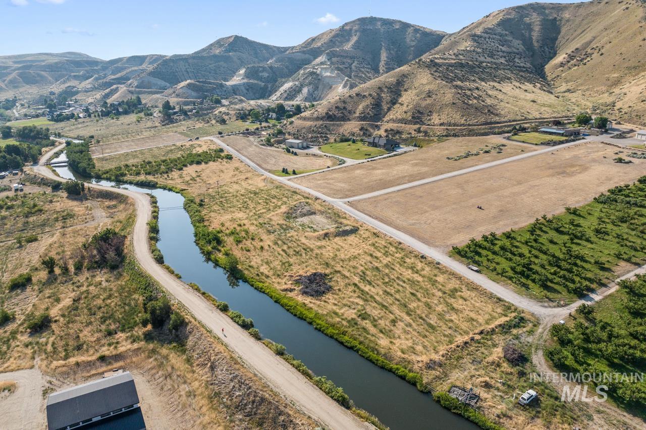 1XX Hermosa Ln, Emmett, Idaho 83617, Land For Sale, Price $445,000,MLS 98964653