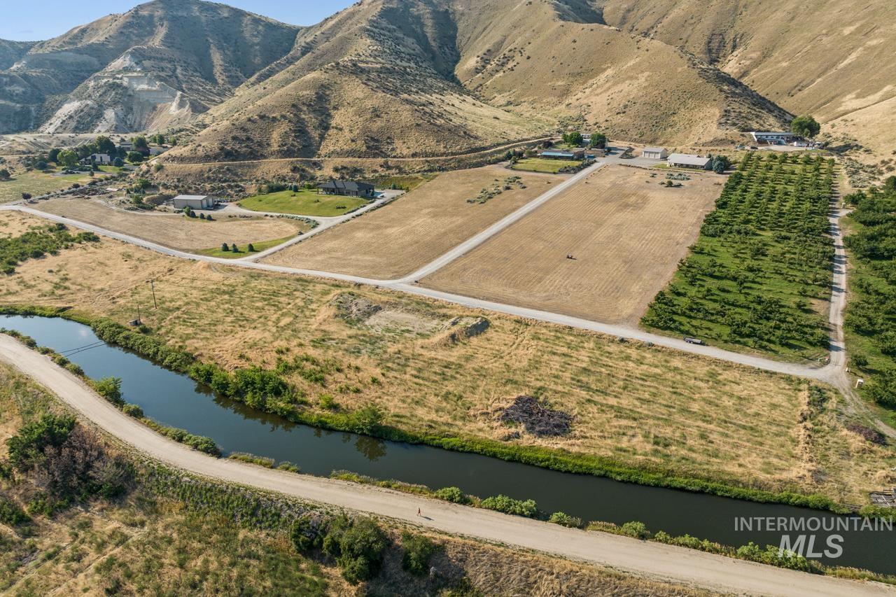 1XX Hermosa Ln, Emmett, Idaho 83617, Land For Sale, Price $445,000,MLS 98964653
