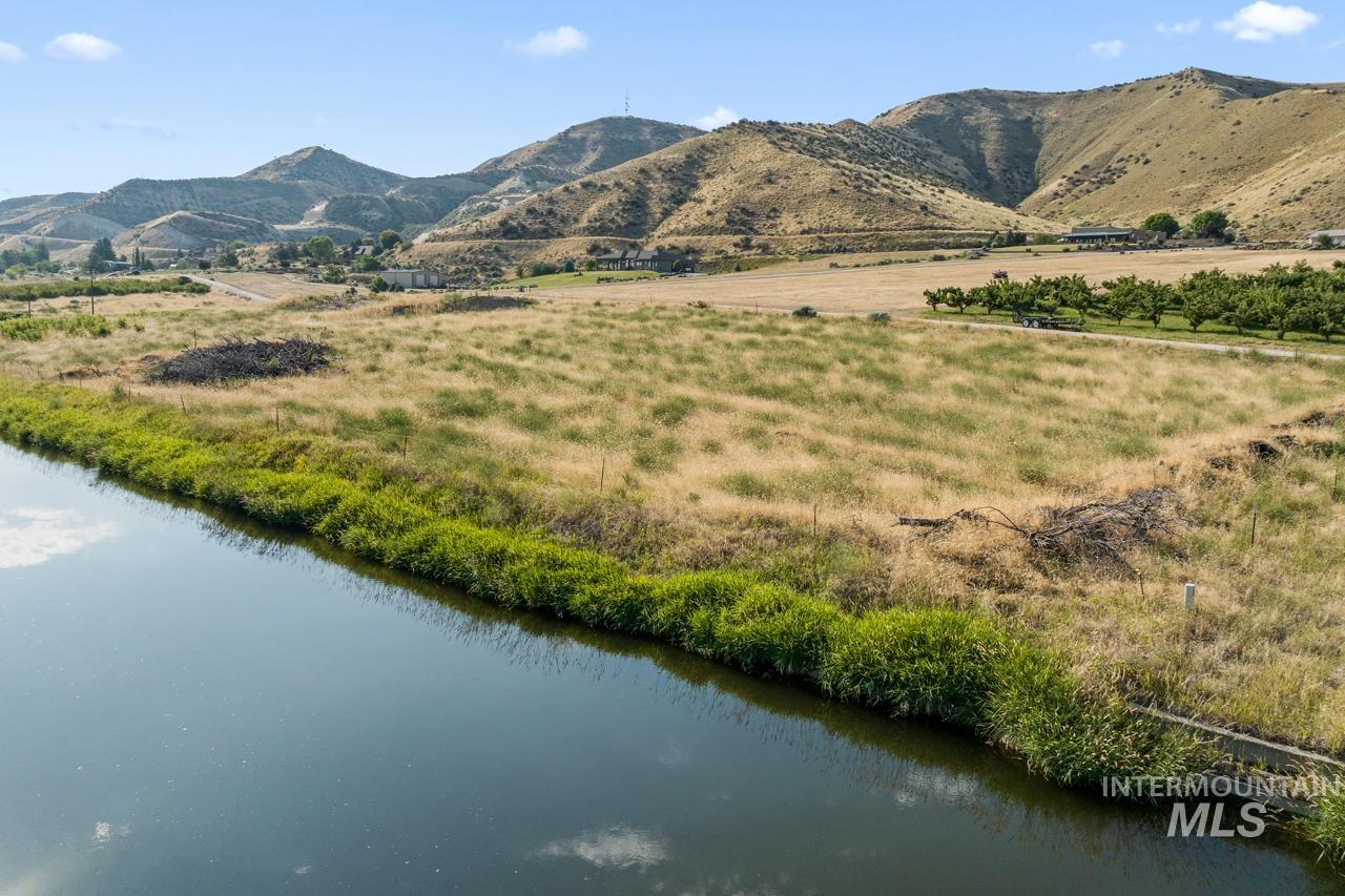 1XX Hermosa Ln, Emmett, Idaho 83617, Land For Sale, Price $445,000,MLS 98964653