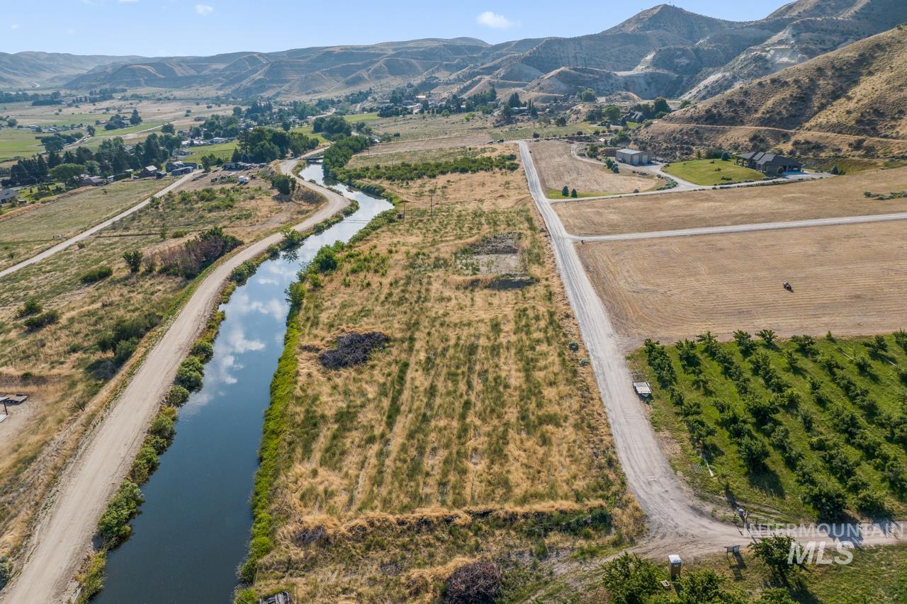 1XX Hermosa Ln, Emmett, Idaho 83617, Land For Sale, Price $445,000,MLS 98964653