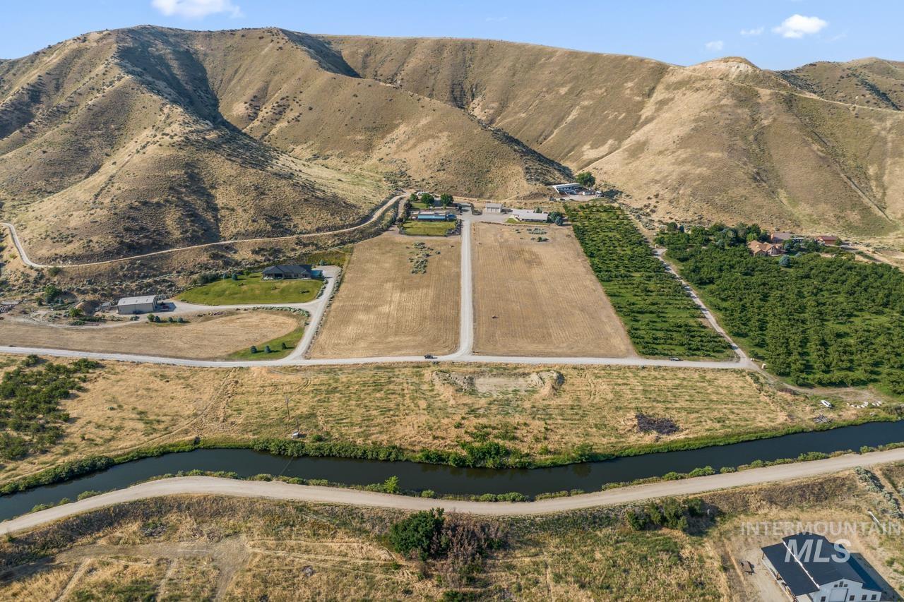 1XX Hermosa Ln, Emmett, Idaho 83617, Land For Sale, Price $445,000,MLS 98964653