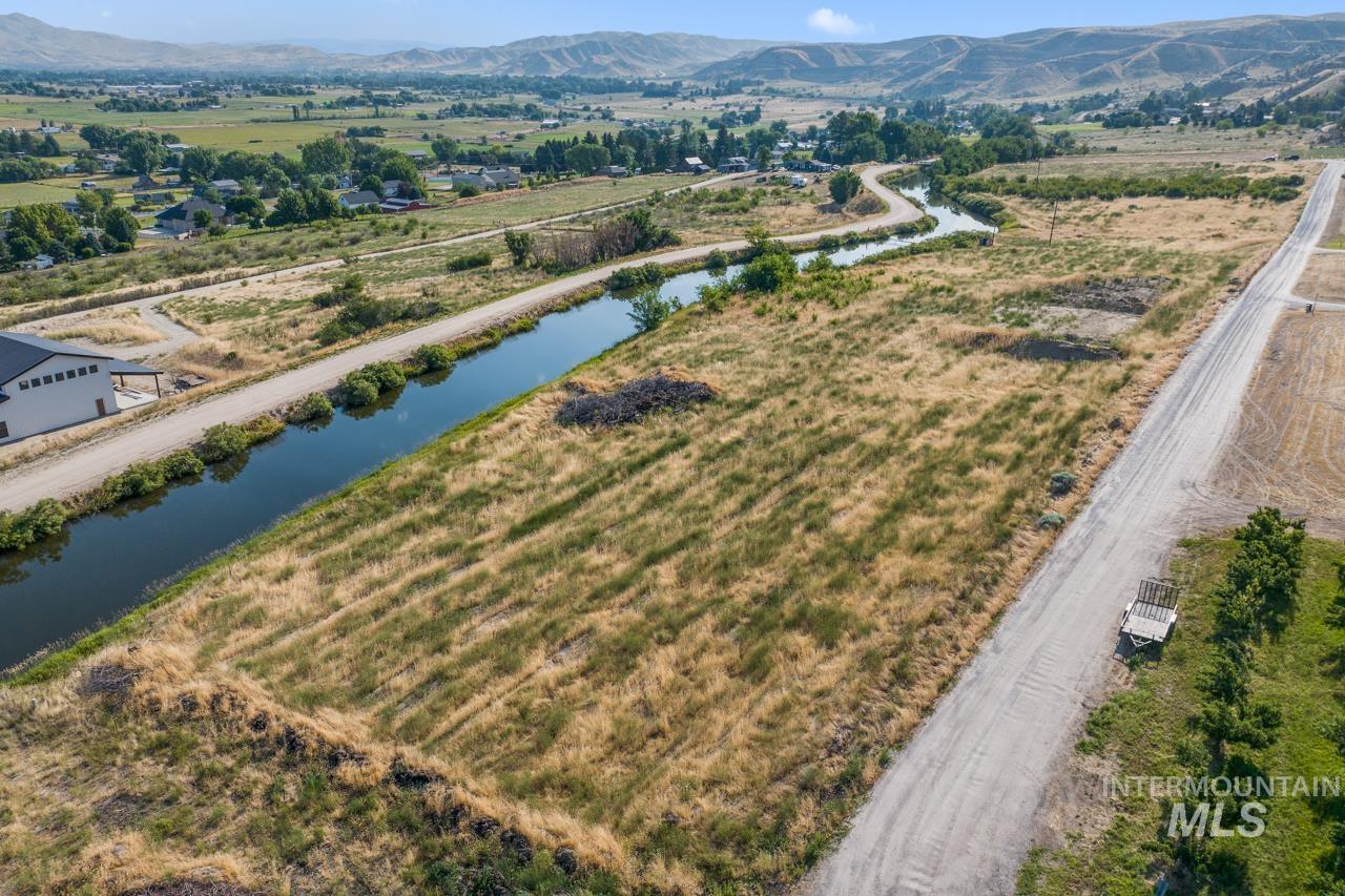 1XX Hermosa Ln, Emmett, Idaho 83617, Land For Sale, Price $445,000,MLS 98964653