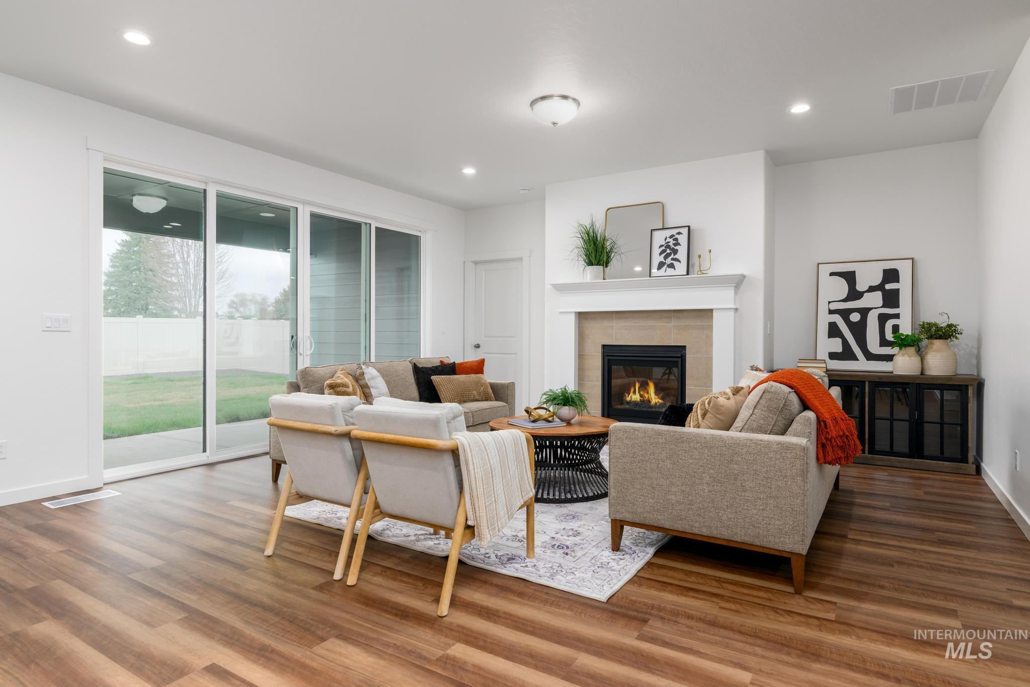 8108 S Diamond River St, Meridian, Idaho 83642, 4 Bedrooms, 2 Bathrooms, Residential For Sale, Price $524,000,MLS 98964657