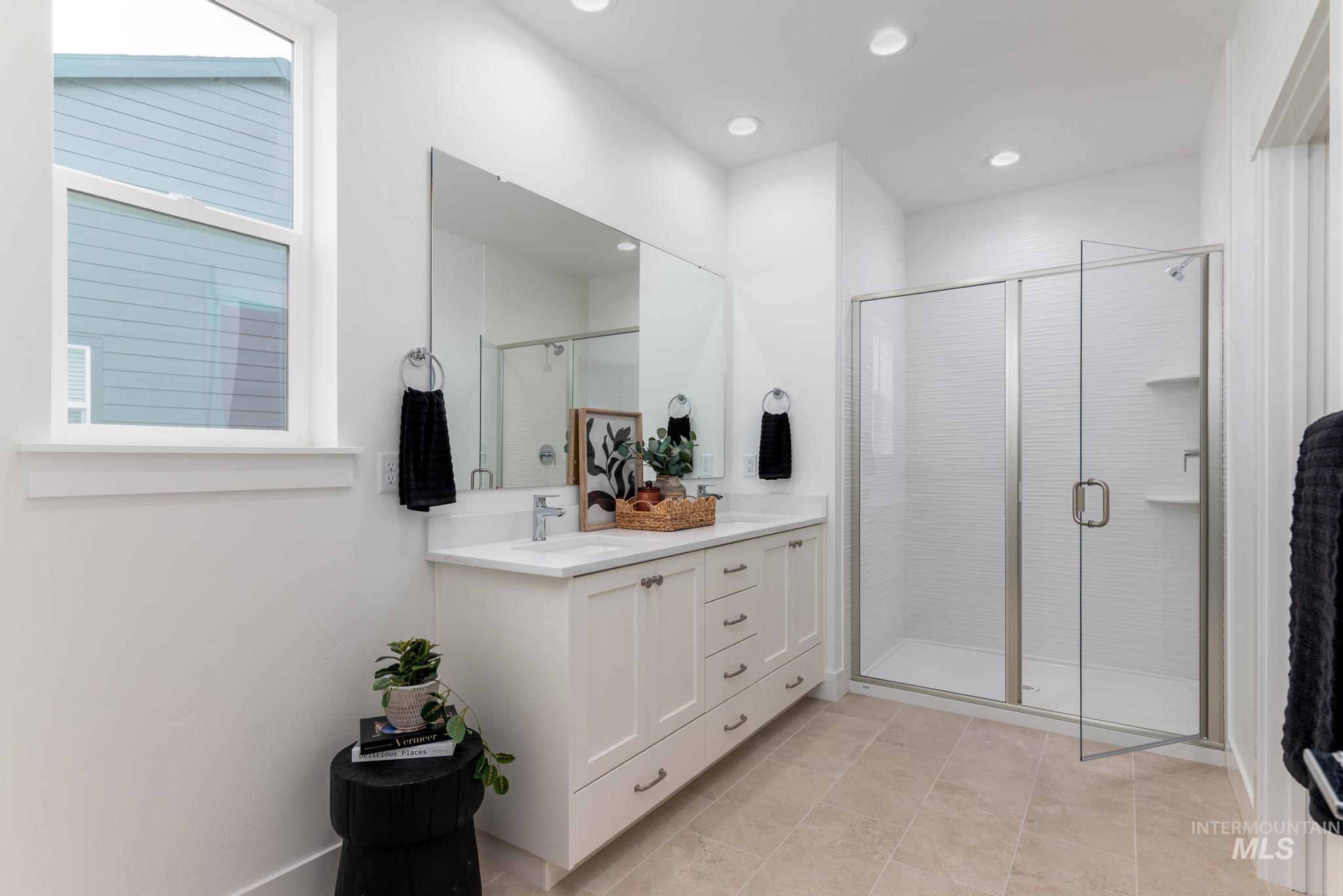 8108 S Diamond River St, Meridian, Idaho 83642, 4 Bedrooms, 2 Bathrooms, Residential For Sale, Price $522,000, 98964657