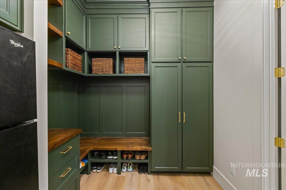 3420 Mayberry Way, Eagle, Idaho 83616, 5 Bedrooms, 4.5 Bathrooms, Residential For Sale, Price $2,400,000, 98964671