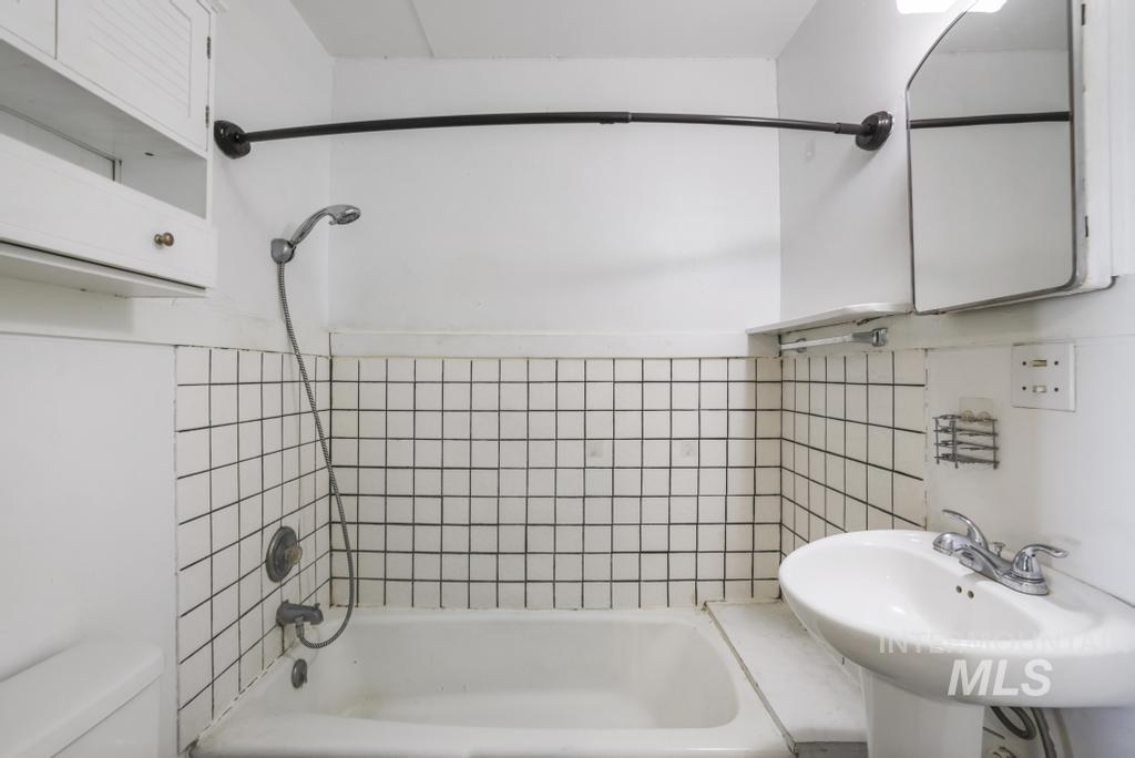 336 6th Ave N, Twin Falls, Idaho 83301, 2 Bedrooms, 1 Bathroom, Residential For Sale, Price $239,000,MLS 98964673