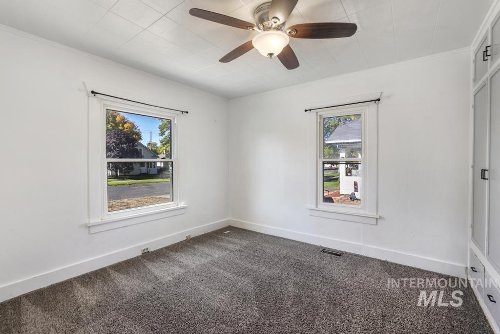 336 6th Ave N, Twin Falls, Idaho 83301, 2 Bedrooms, 1 Bathroom, Residential For Sale, Price $239,000,MLS 98964673