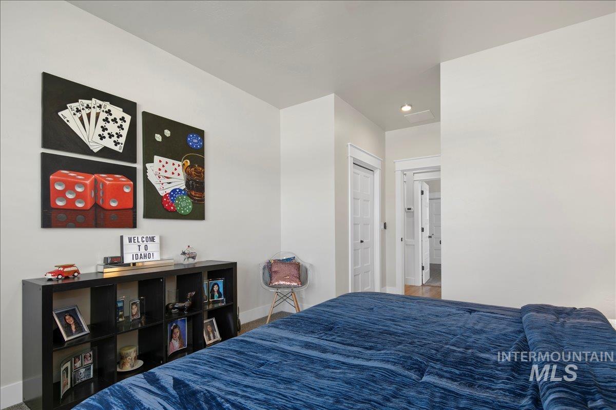 6119 N Farleigh Ave, Meridian, Idaho 83646, 5 Bedrooms, 3 Bathrooms, Residential For Sale, Price $1,119,000,MLS 98964675