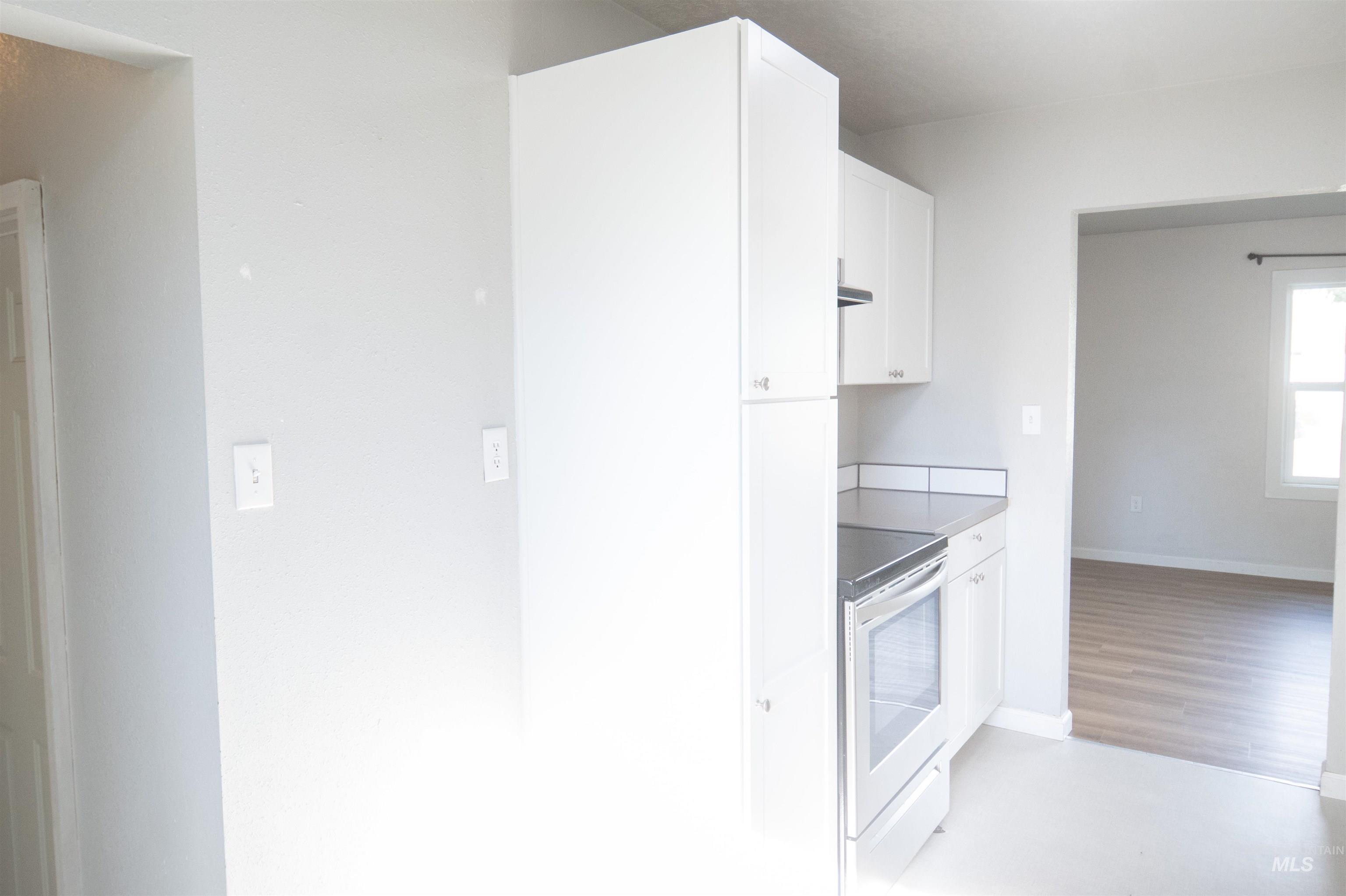 127 E 8th North, Mountain Home, Idaho 83647, 3 Bedrooms, 1 Bathroom, Residential For Sale, Price $268,000,MLS 98964680