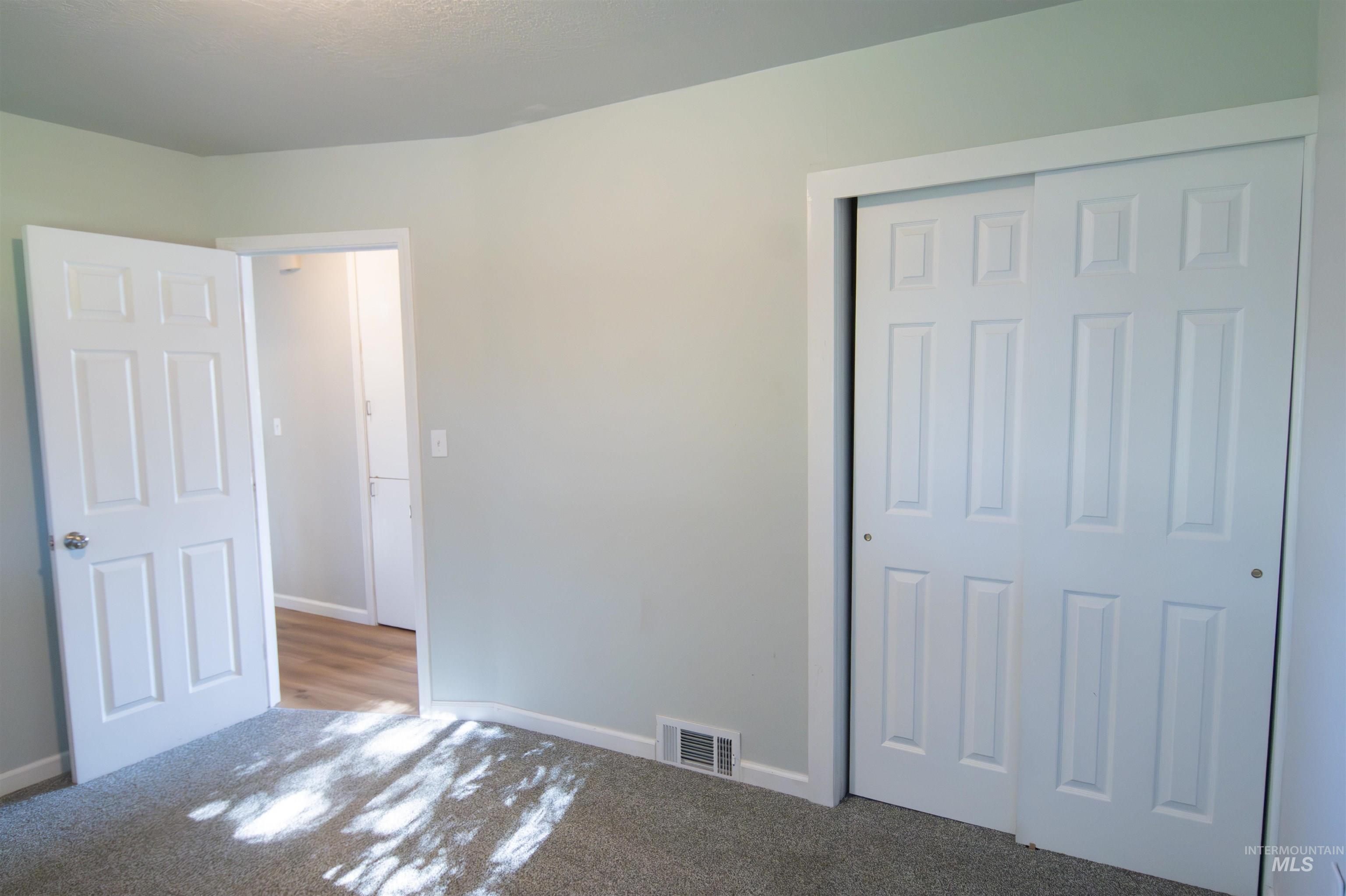 127 E 8th North, Mountain Home, Idaho 83647, 3 Bedrooms, 1 Bathroom, Residential For Sale, Price $268,000,MLS 98964680