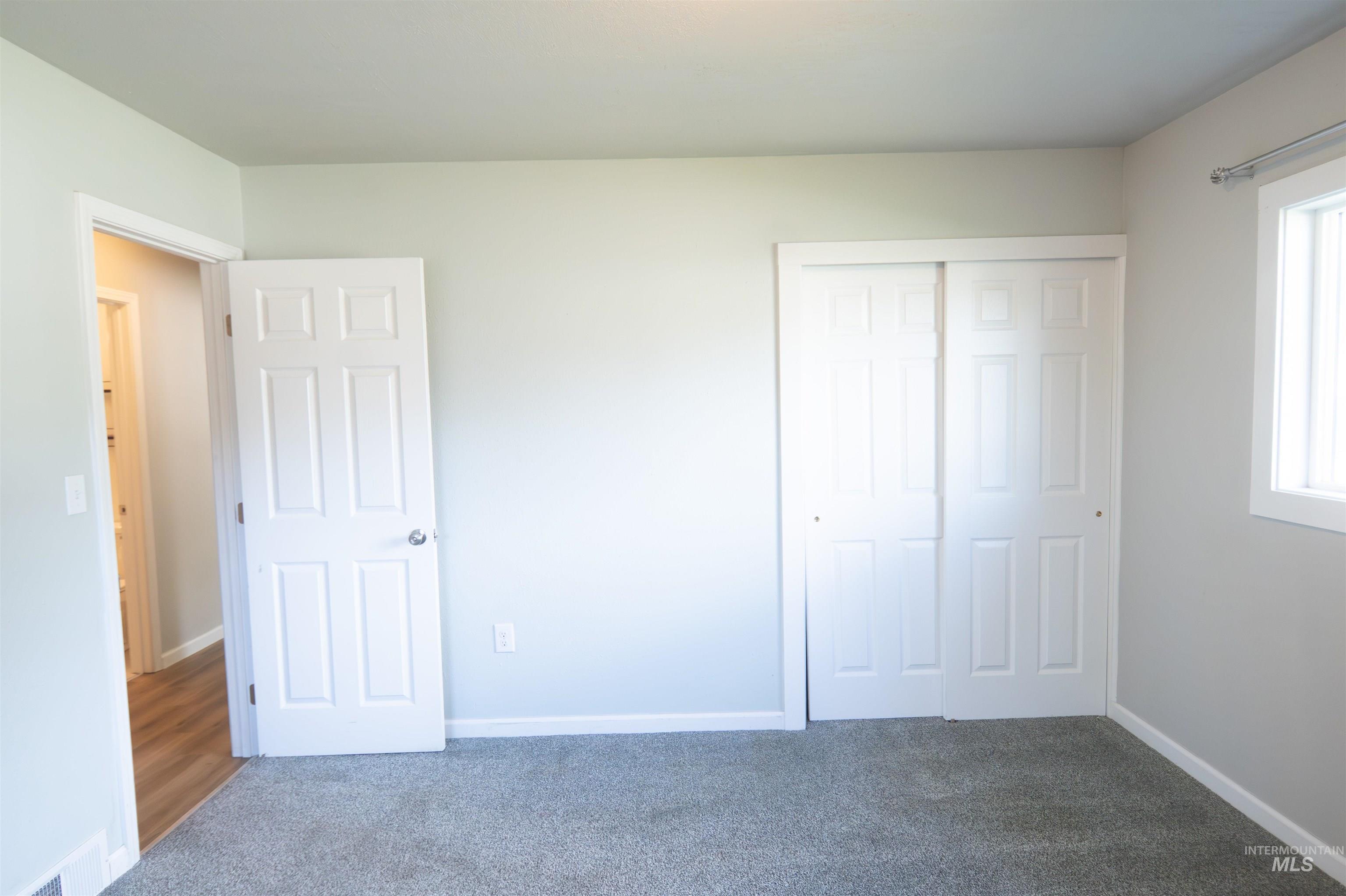 127 E 8th North, Mountain Home, Idaho 83647, 3 Bedrooms, 1 Bathroom, Residential For Sale, Price $268,000,MLS 98964680