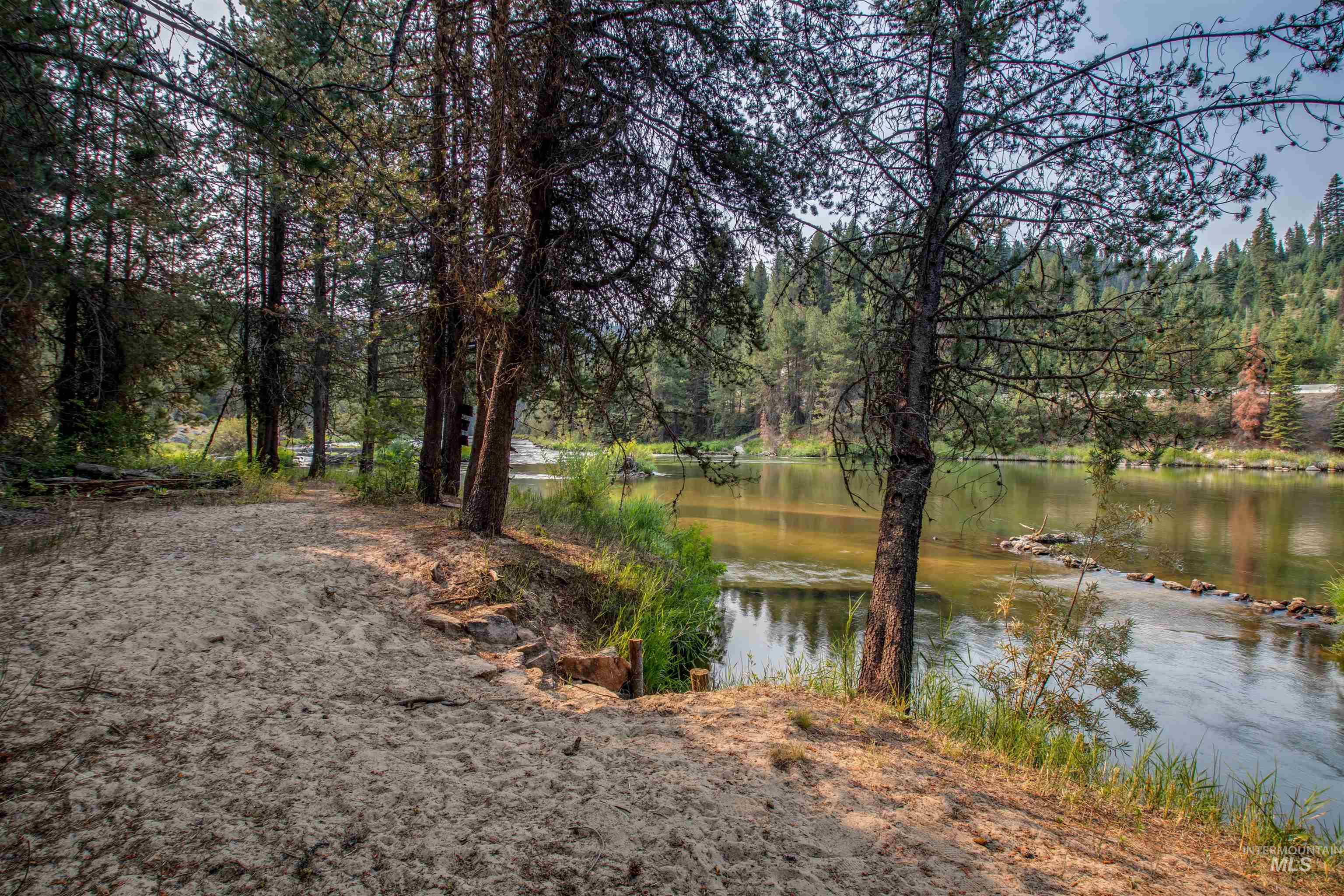 201 Tripod View, Cascade, Idaho 83611, Land For Sale, Price $499,000,MLS 98964686