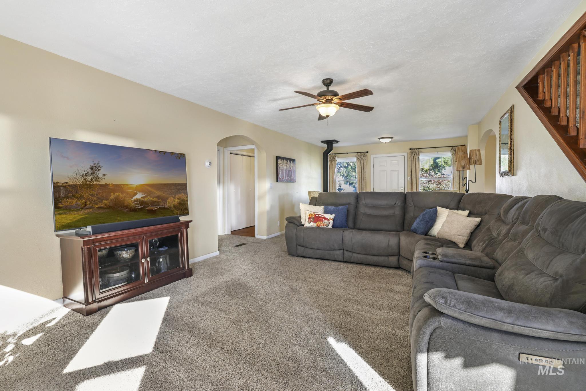 1213 Burley Ave, Buhl, Idaho 83316, 3 Bedrooms, 2 Bathrooms, Residential For Sale, Price $515,000, 98964688