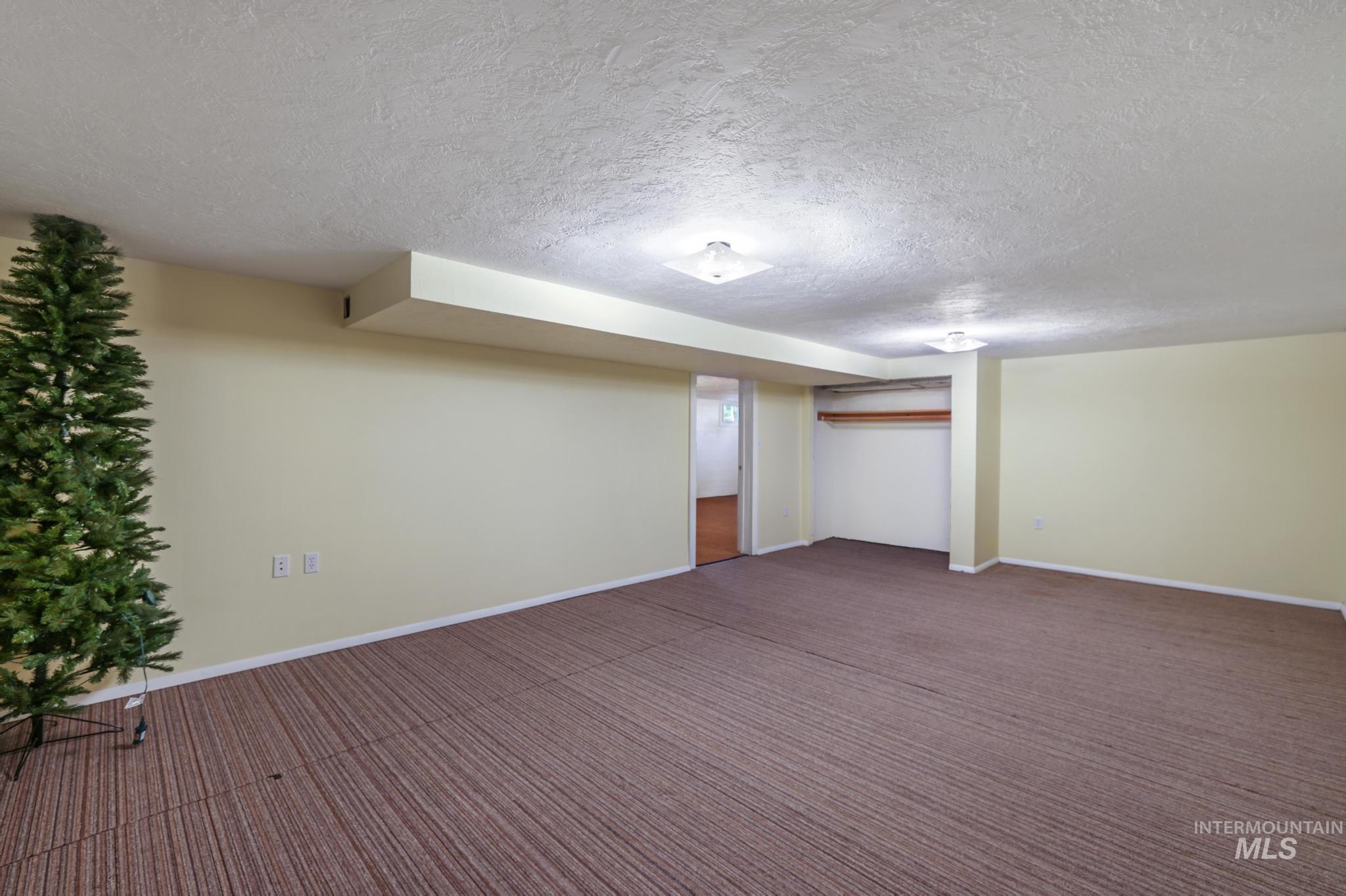 1213 Burley Ave, Buhl, Idaho 83316, 3 Bedrooms, 2 Bathrooms, Residential For Sale, Price $515,000, 98964688