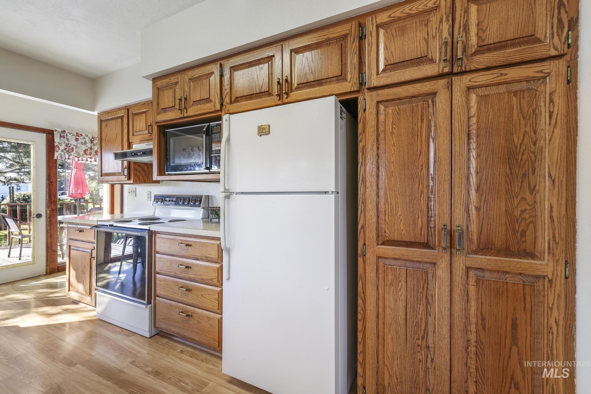 1213 Burley Ave, Buhl, Idaho 83316, 3 Bedrooms, 2 Bathrooms, Residential For Sale, Price $515,000, 98964688