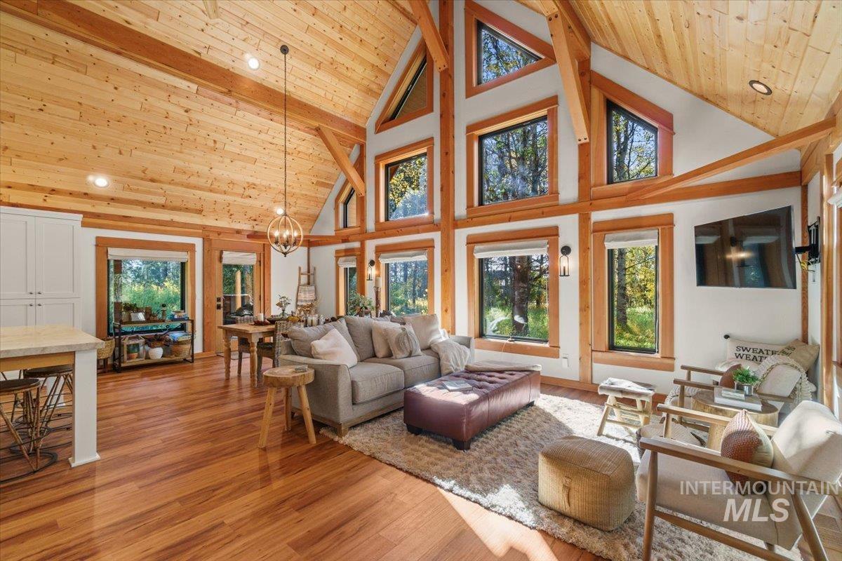 13982 Comfort Road, McCall, Idaho 83638, 3 Bedrooms, 2 Bathrooms, Residential For Sale, Price $1,198,500, 98964689