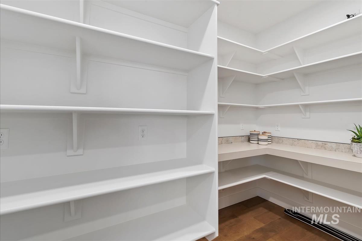 7179 E Osprey Estates Dr., Nampa, Idaho 83686, 3 Bedrooms, 3.5 Bathrooms, Residential For Sale, Price $969,900,MLS 98964690