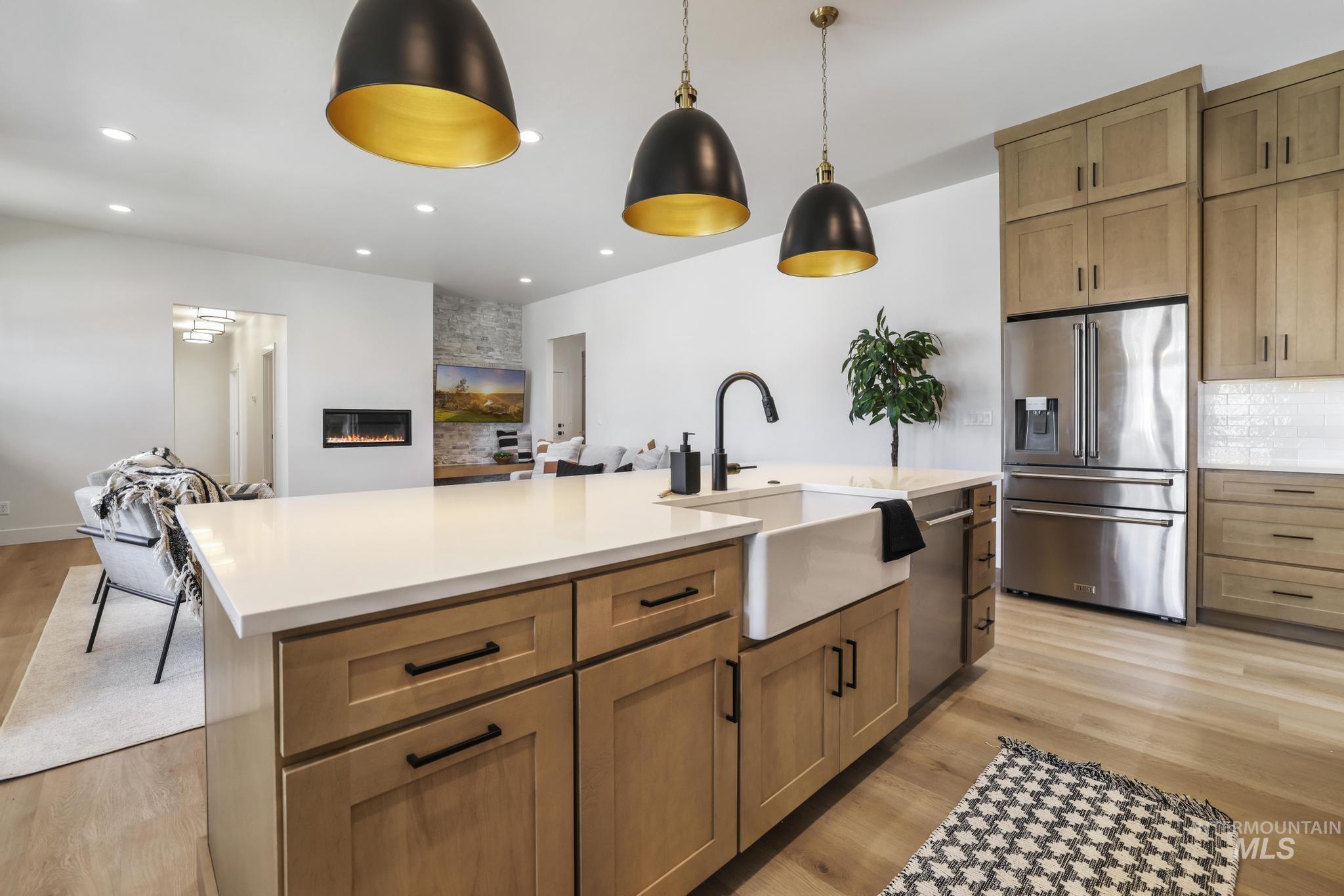 532 Canyon Falls, Twin Falls, Idaho 83301, 4 Bedrooms, 3 Bathrooms, Residential For Sale, Price $739,000, 98964696