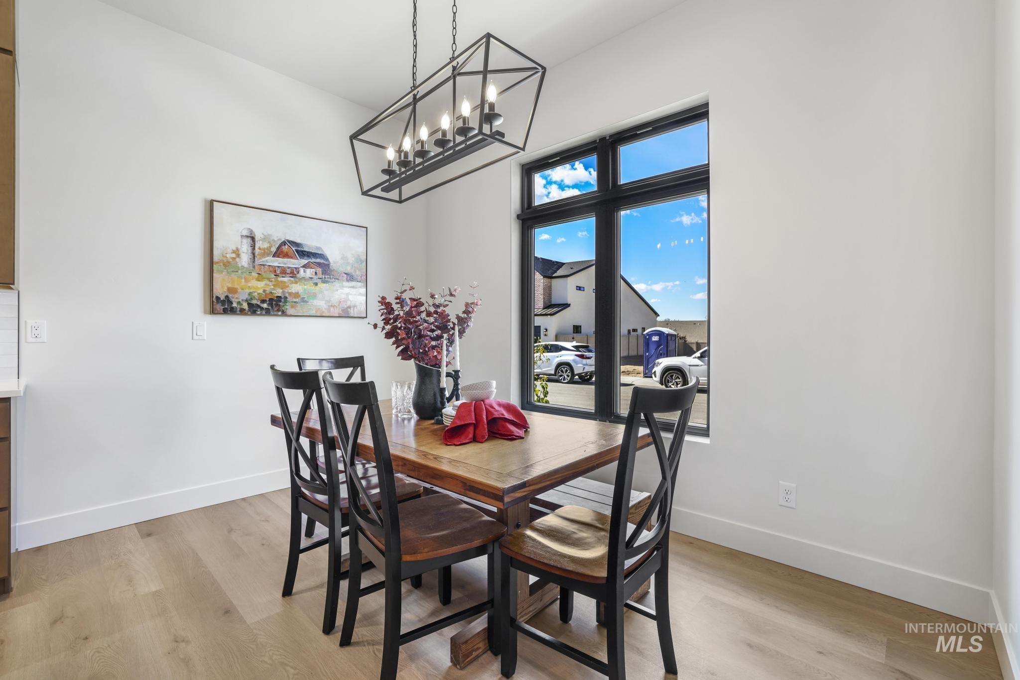 532 Canyon Falls, Twin Falls, Idaho 83301, 4 Bedrooms, 3 Bathrooms, Residential For Sale, Price $739,000, 98964696