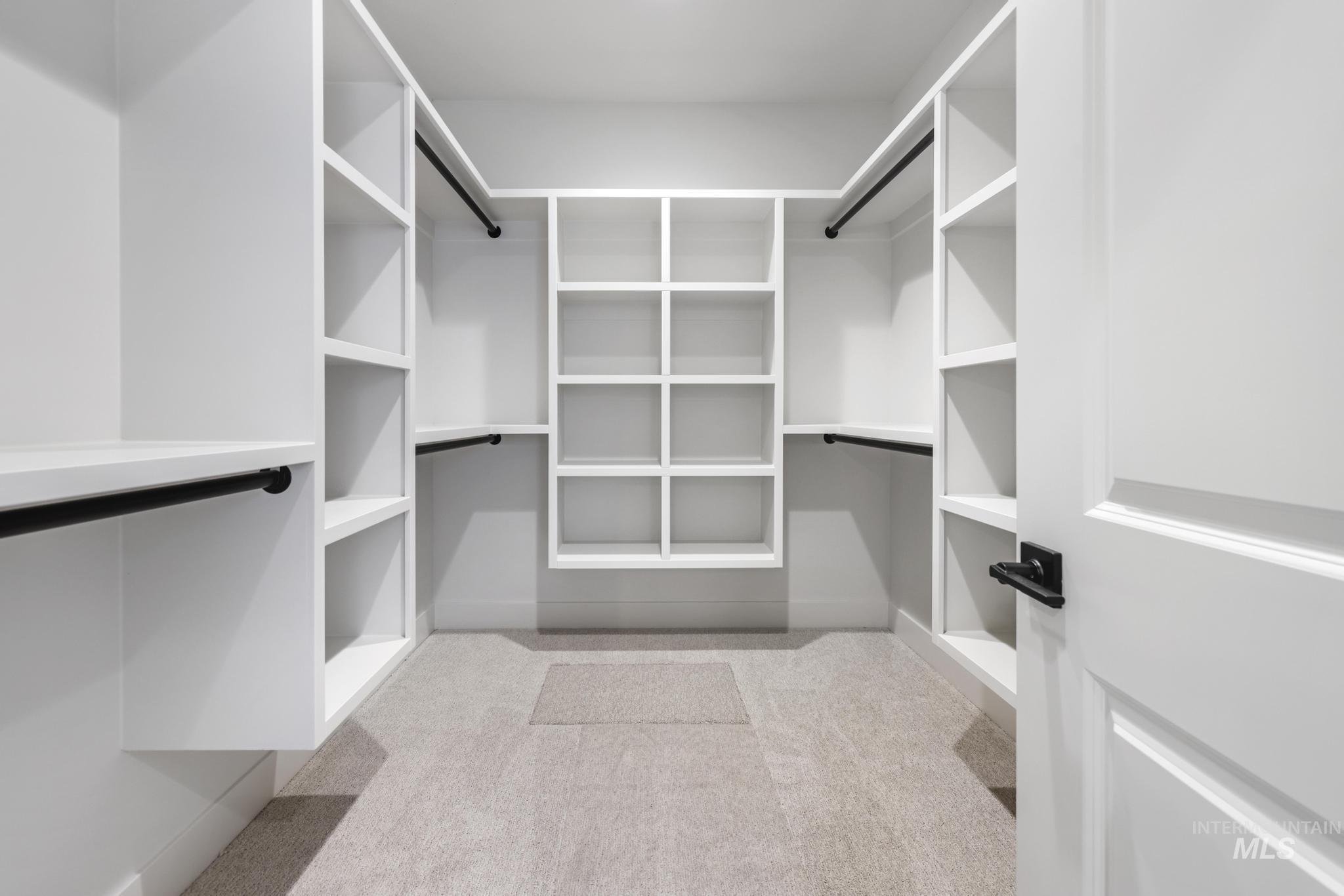 532 Canyon Falls, Twin Falls, Idaho 83301, 4 Bedrooms, 3 Bathrooms, Residential For Sale, Price $739,000, 98964696