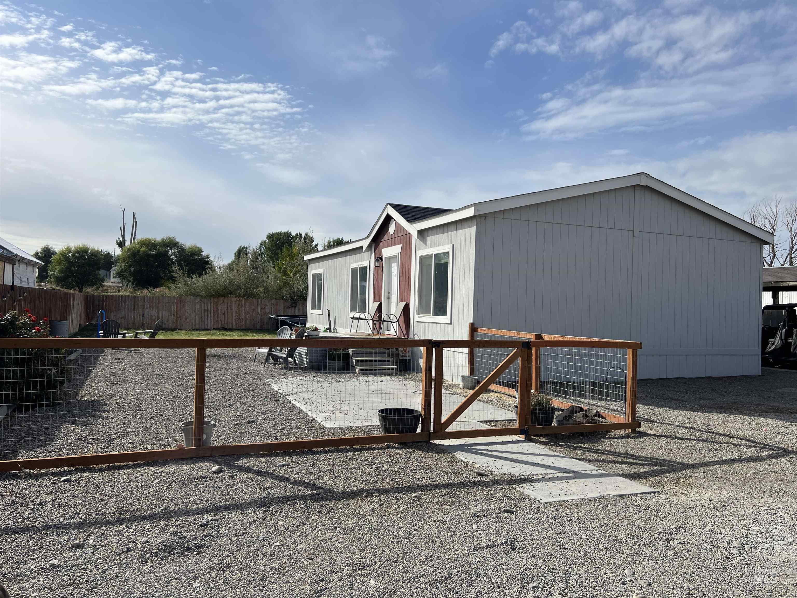 608 Roosevelt Ave., Grand View, Idaho 83624, 3 Bedrooms, 2 Bathrooms, Residential For Sale, Price $199,900,MLS 98964718