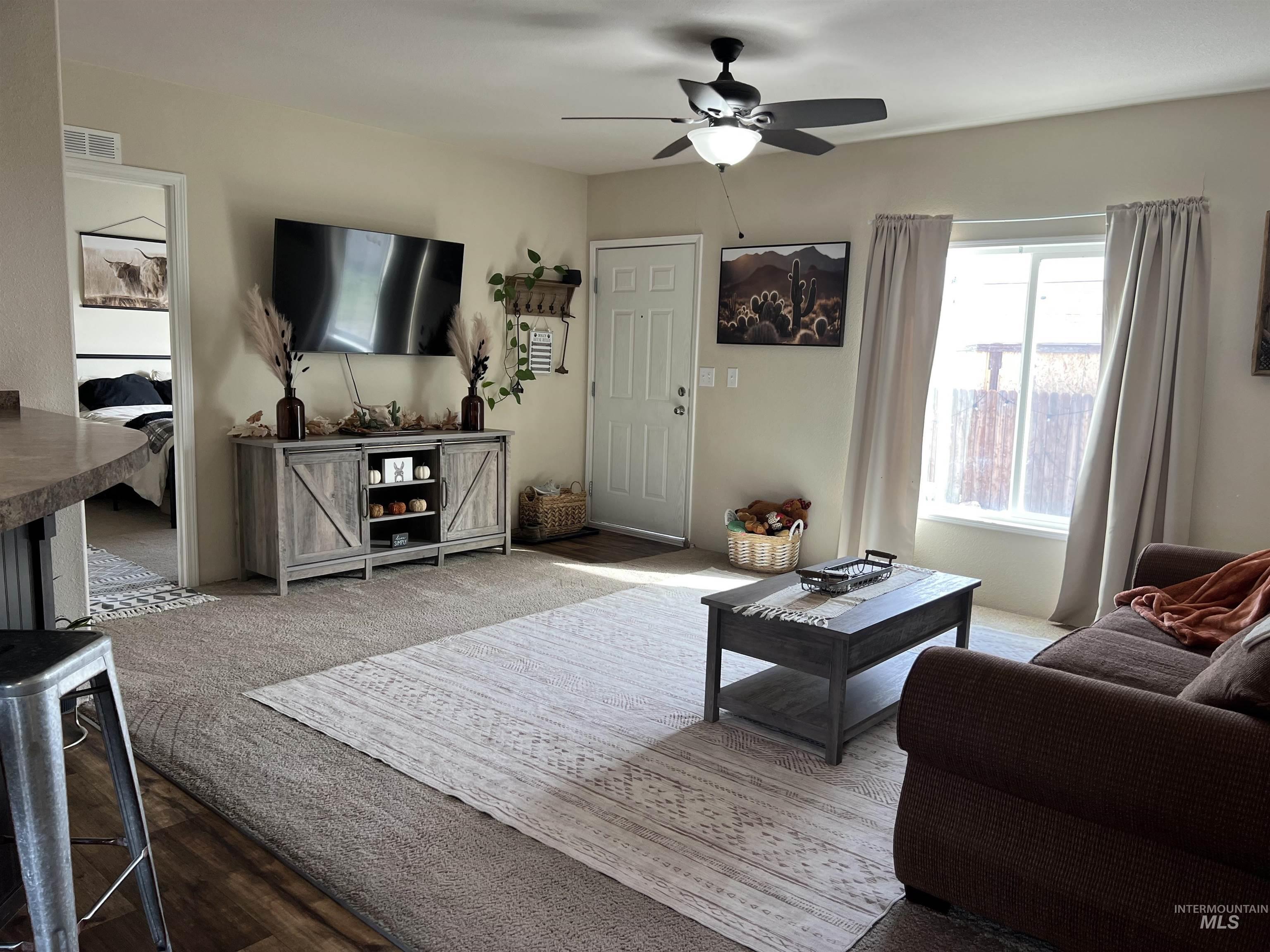 608 Roosevelt Ave., Grand View, Idaho 83624, 3 Bedrooms, 2 Bathrooms, Residential For Sale, Price $199,900,MLS 98964718