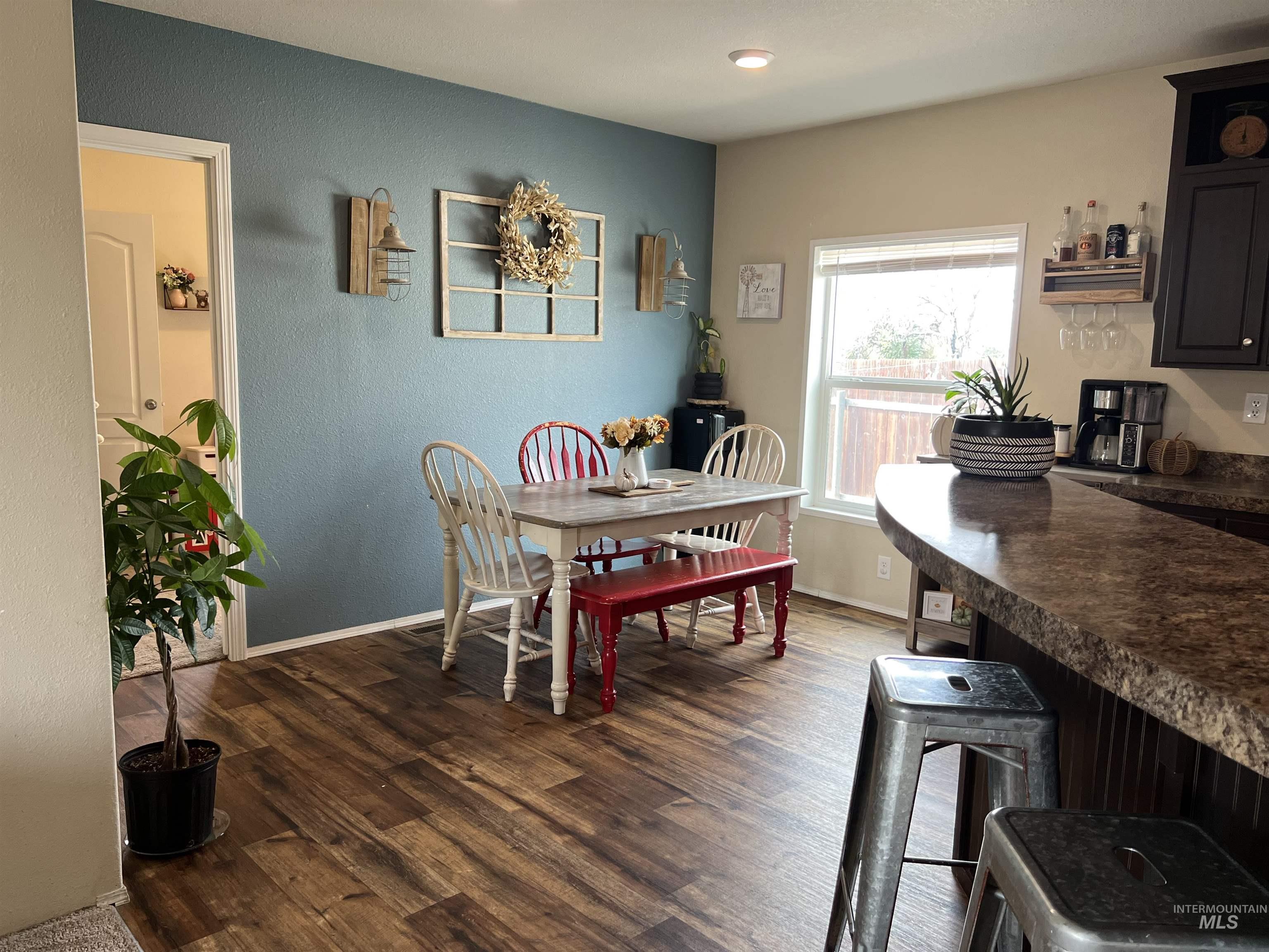 608 Roosevelt Ave., Grand View, Idaho 83624, 3 Bedrooms, 2 Bathrooms, Residential For Sale, Price $199,900,MLS 98964718