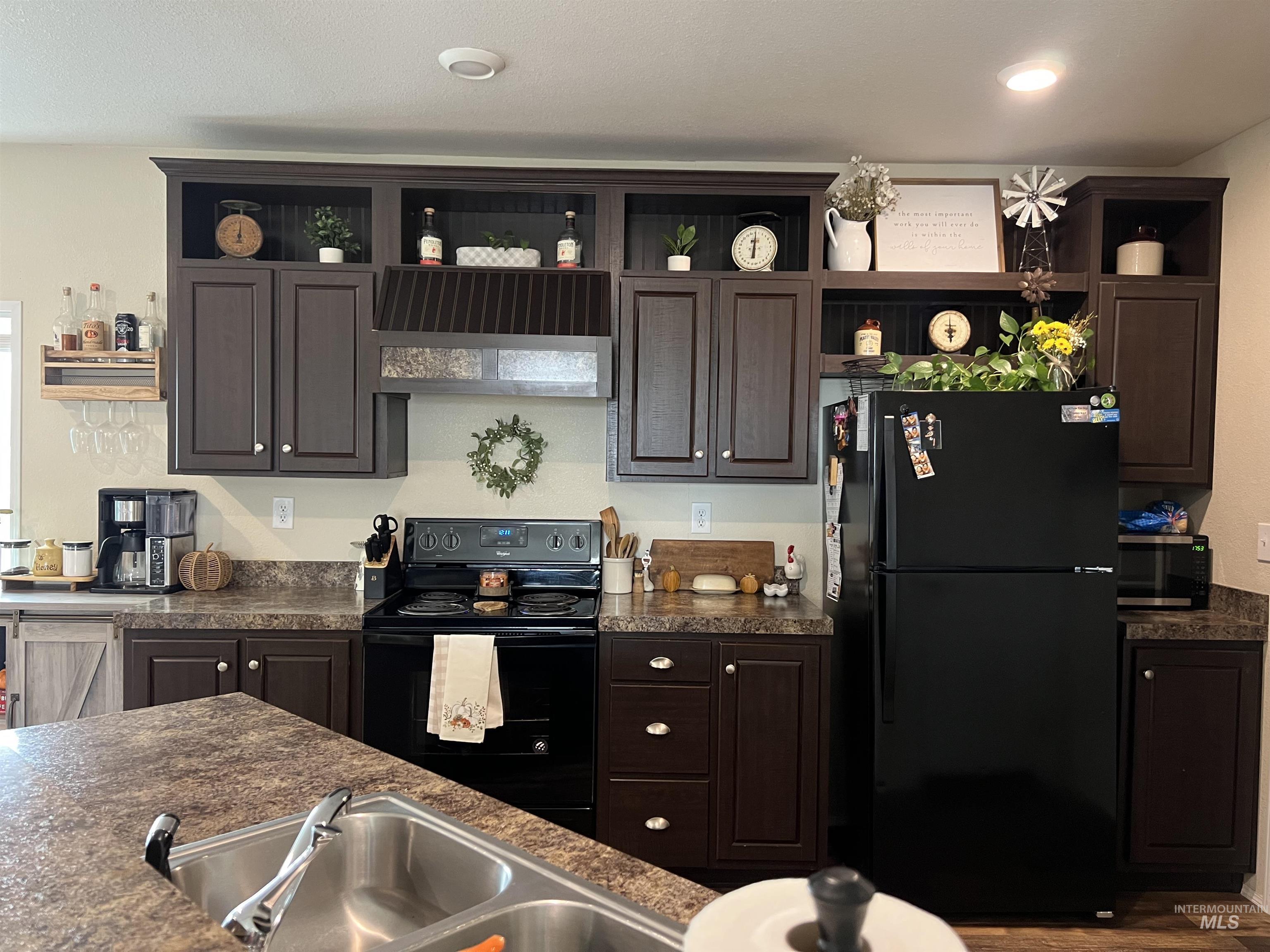 608 Roosevelt Ave., Grand View, Idaho 83624, 3 Bedrooms, 2 Bathrooms, Residential For Sale, Price $199,900,MLS 98964718