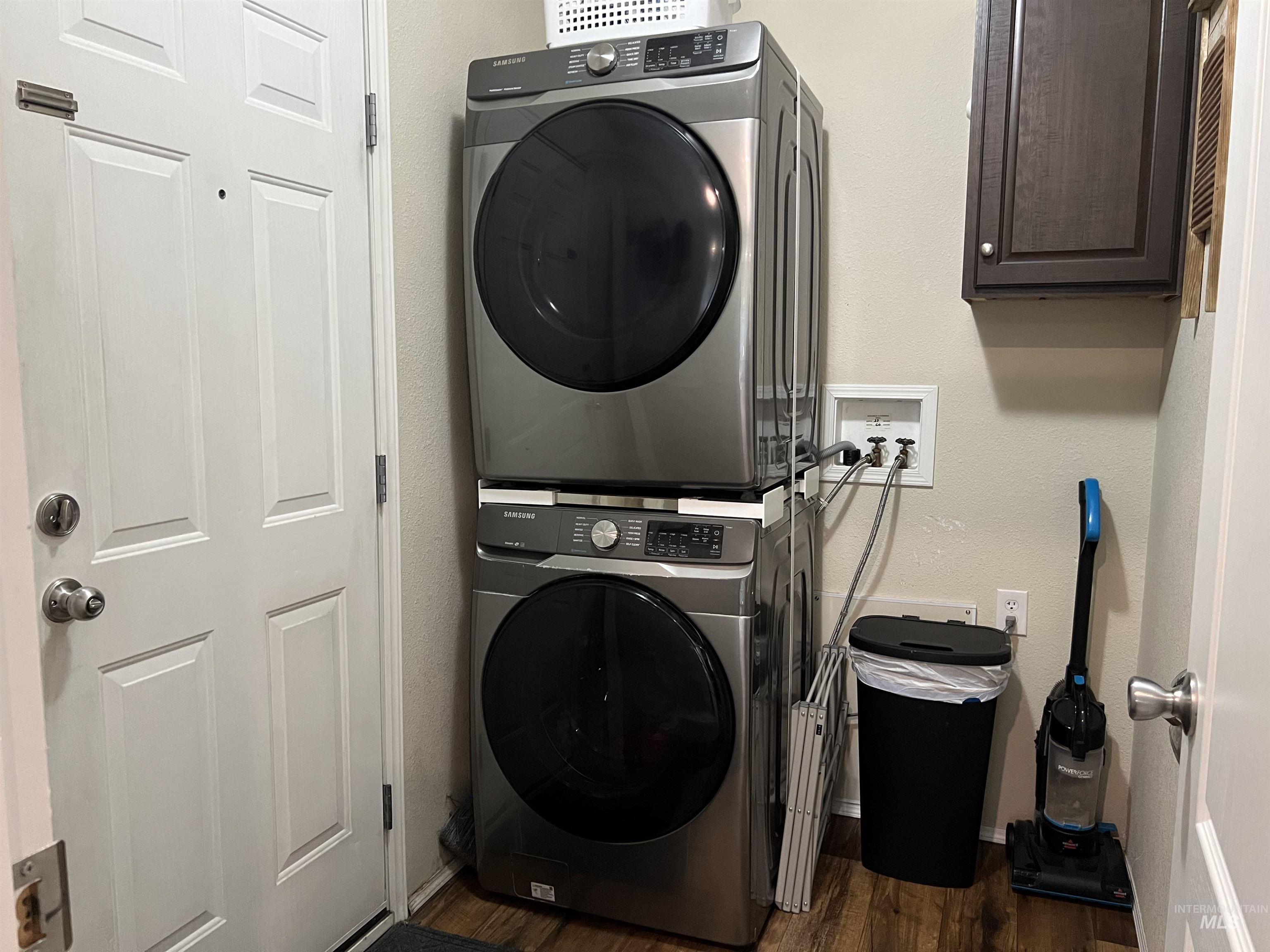 608 Roosevelt Ave., Grand View, Idaho 83624, 3 Bedrooms, 2 Bathrooms, Residential For Sale, Price $199,900,MLS 98964718