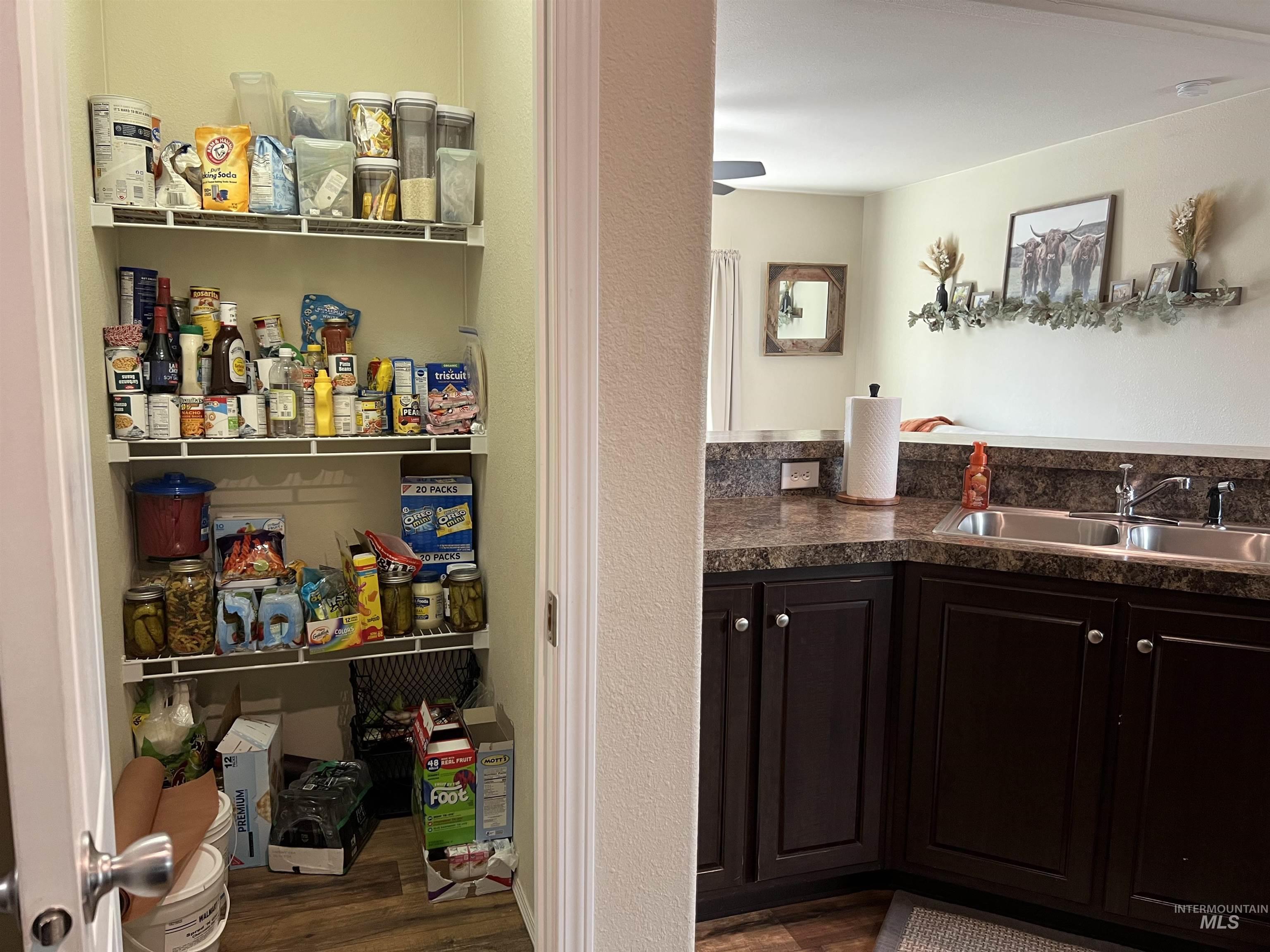 608 Roosevelt Ave., Grand View, Idaho 83624, 3 Bedrooms, 2 Bathrooms, Residential For Sale, Price $199,900,MLS 98964718