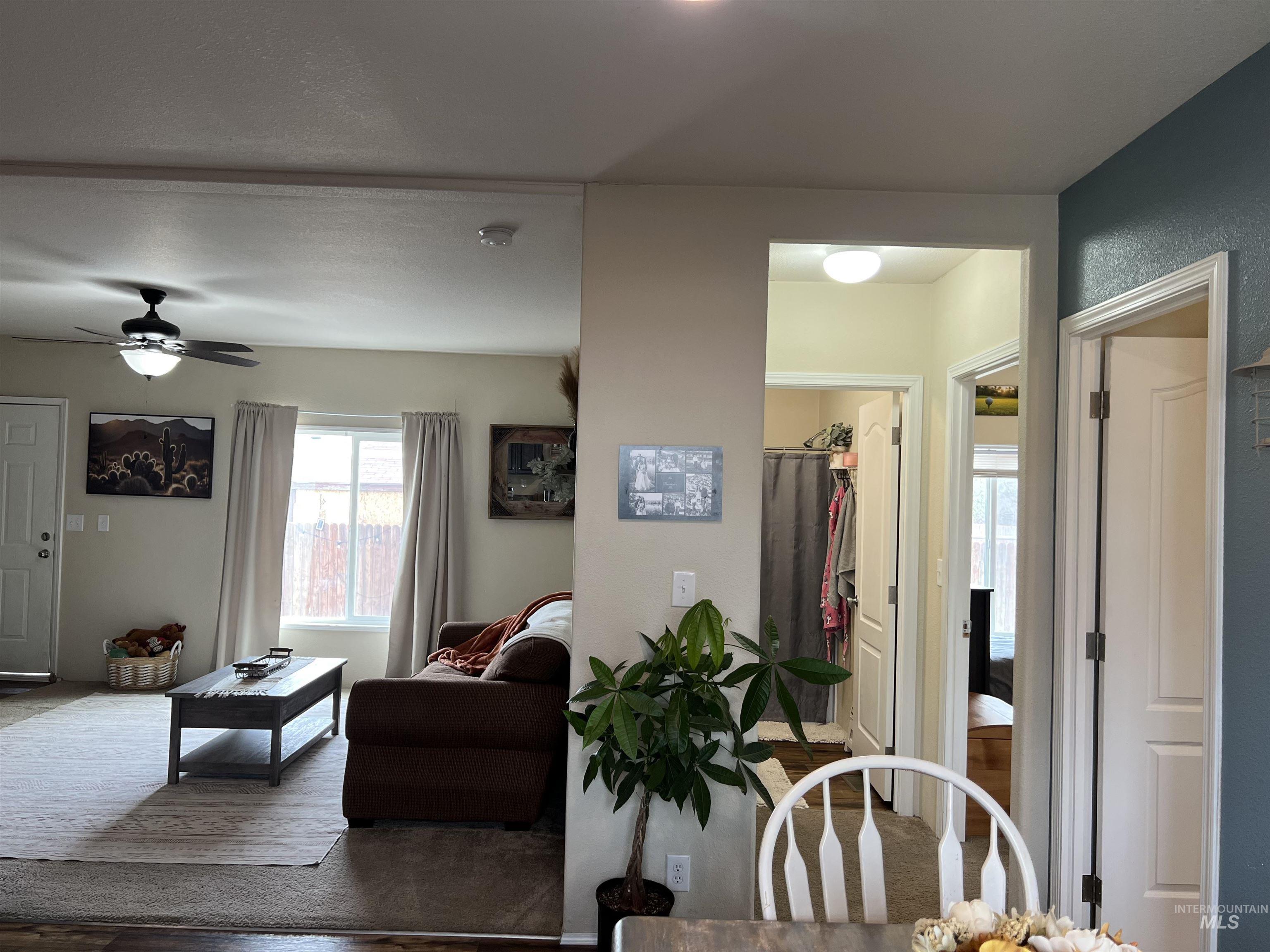 608 Roosevelt Ave., Grand View, Idaho 83624, 3 Bedrooms, 2 Bathrooms, Residential For Sale, Price $199,900,MLS 98964718