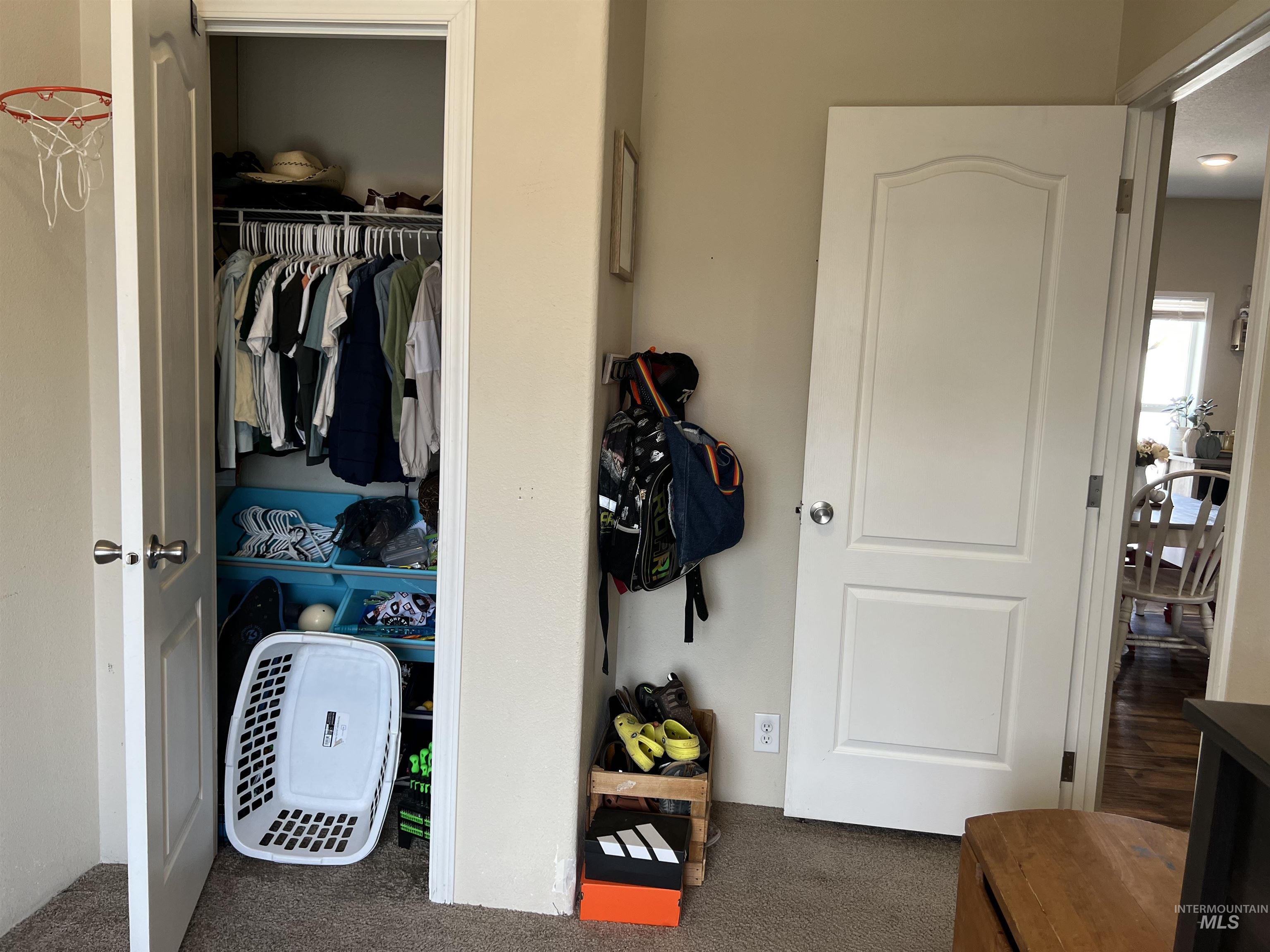 608 Roosevelt Ave., Grand View, Idaho 83624, 3 Bedrooms, 2 Bathrooms, Residential For Sale, Price $199,900,MLS 98964718