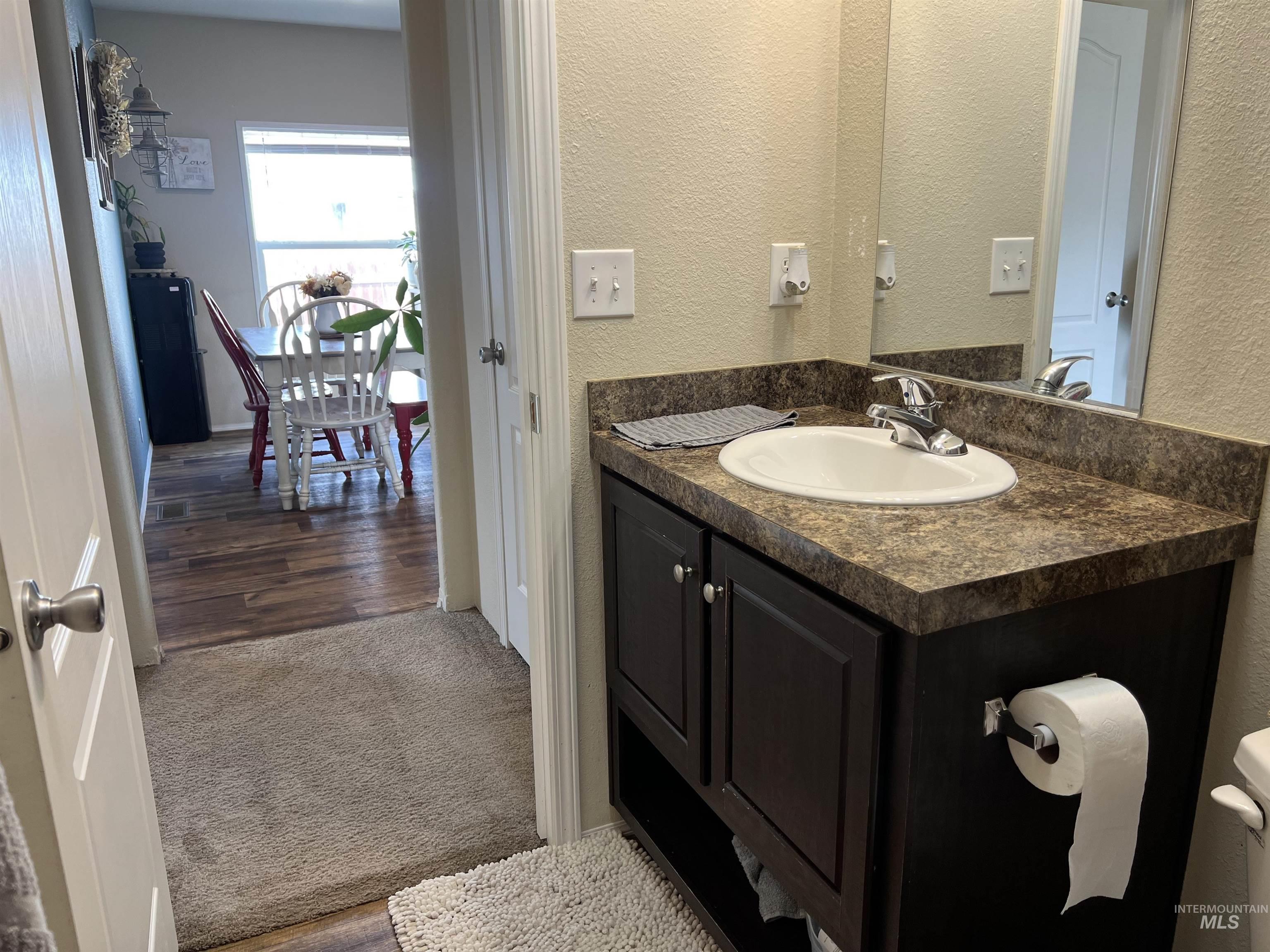 608 Roosevelt Ave., Grand View, Idaho 83624, 3 Bedrooms, 2 Bathrooms, Residential For Sale, Price $199,900,MLS 98964718