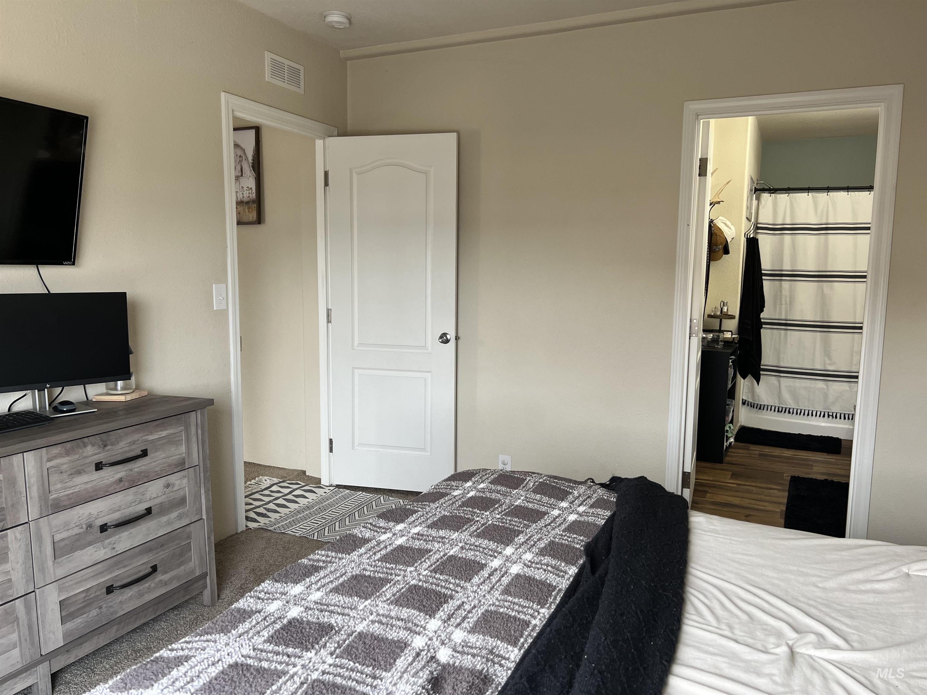 608 Roosevelt Ave., Grand View, Idaho 83624, 3 Bedrooms, 2 Bathrooms, Residential For Sale, Price $199,900,MLS 98964718