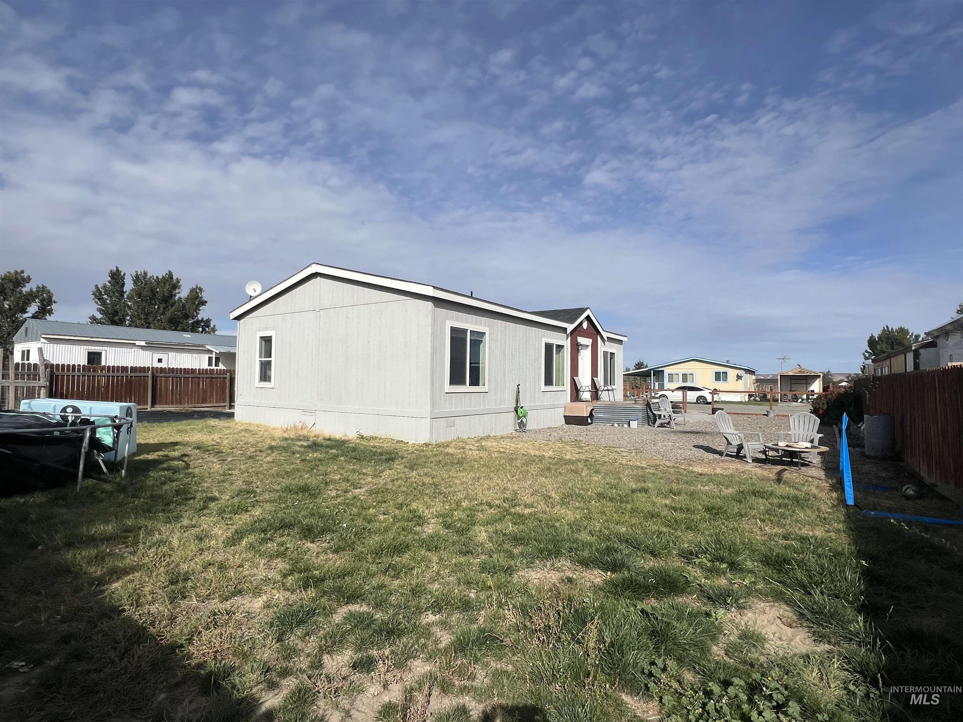 608 Roosevelt Ave., Grand View, Idaho 83624, 3 Bedrooms, 2 Bathrooms, Residential For Sale, Price $199,900,MLS 98964718