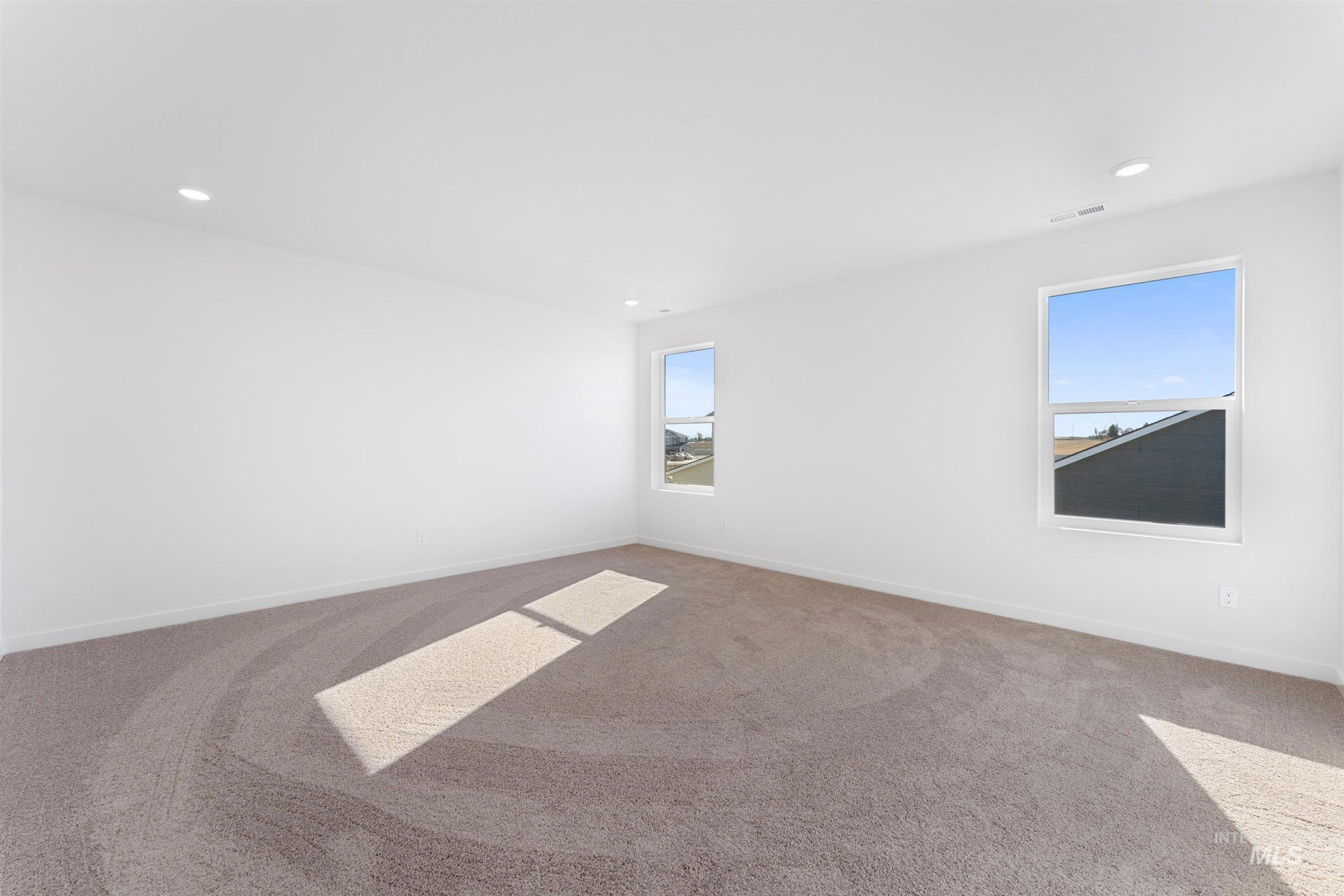 575 W Lyra St, Meridian, Idaho 83642, 3 Bedrooms, 2.5 Bathrooms, Residential For Sale, Price $450,946,MLS 98964725