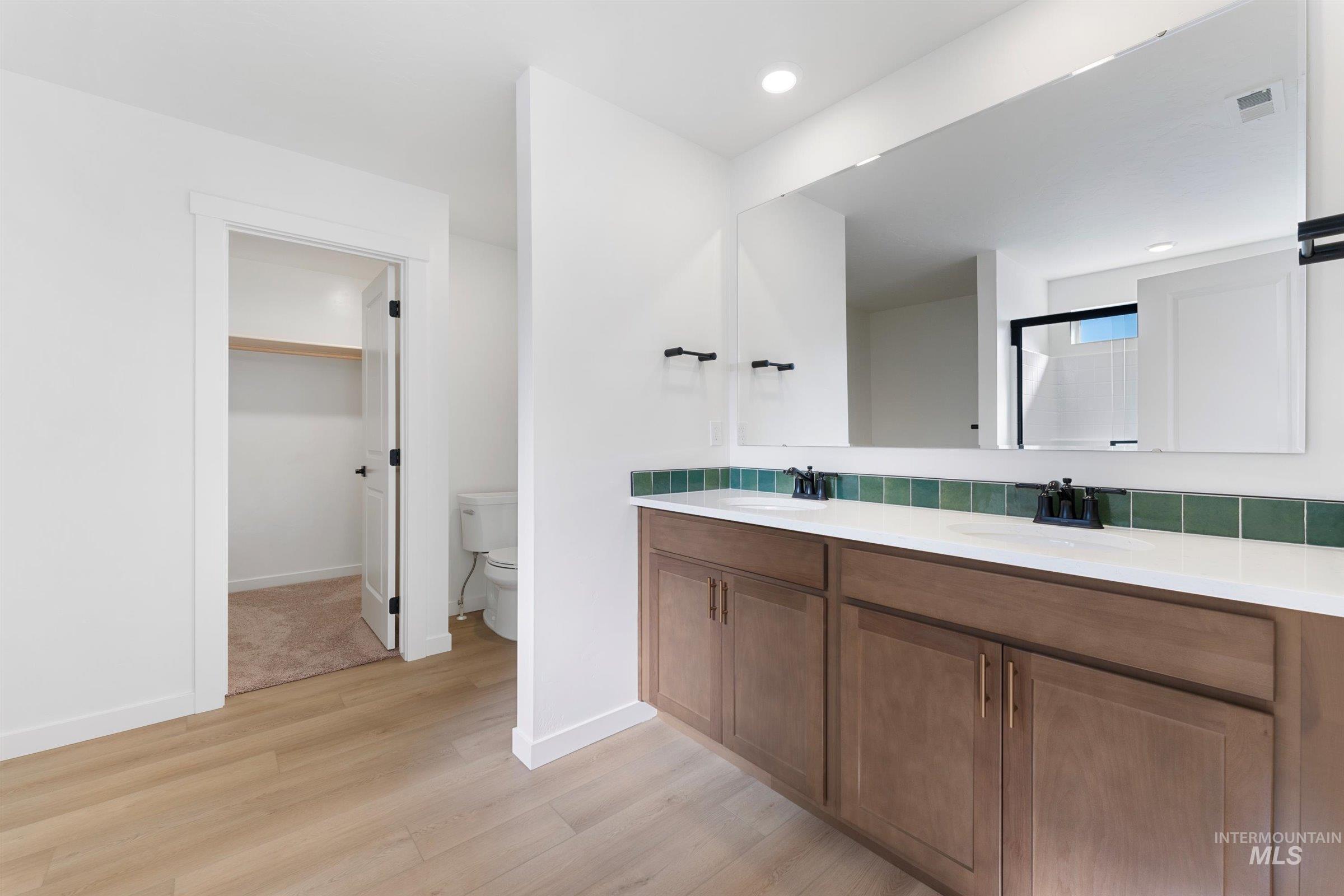 575 W Lyra St, Meridian, Idaho 83642, 3 Bedrooms, 2.5 Bathrooms, Residential For Sale, Price $450,946,MLS 98964725