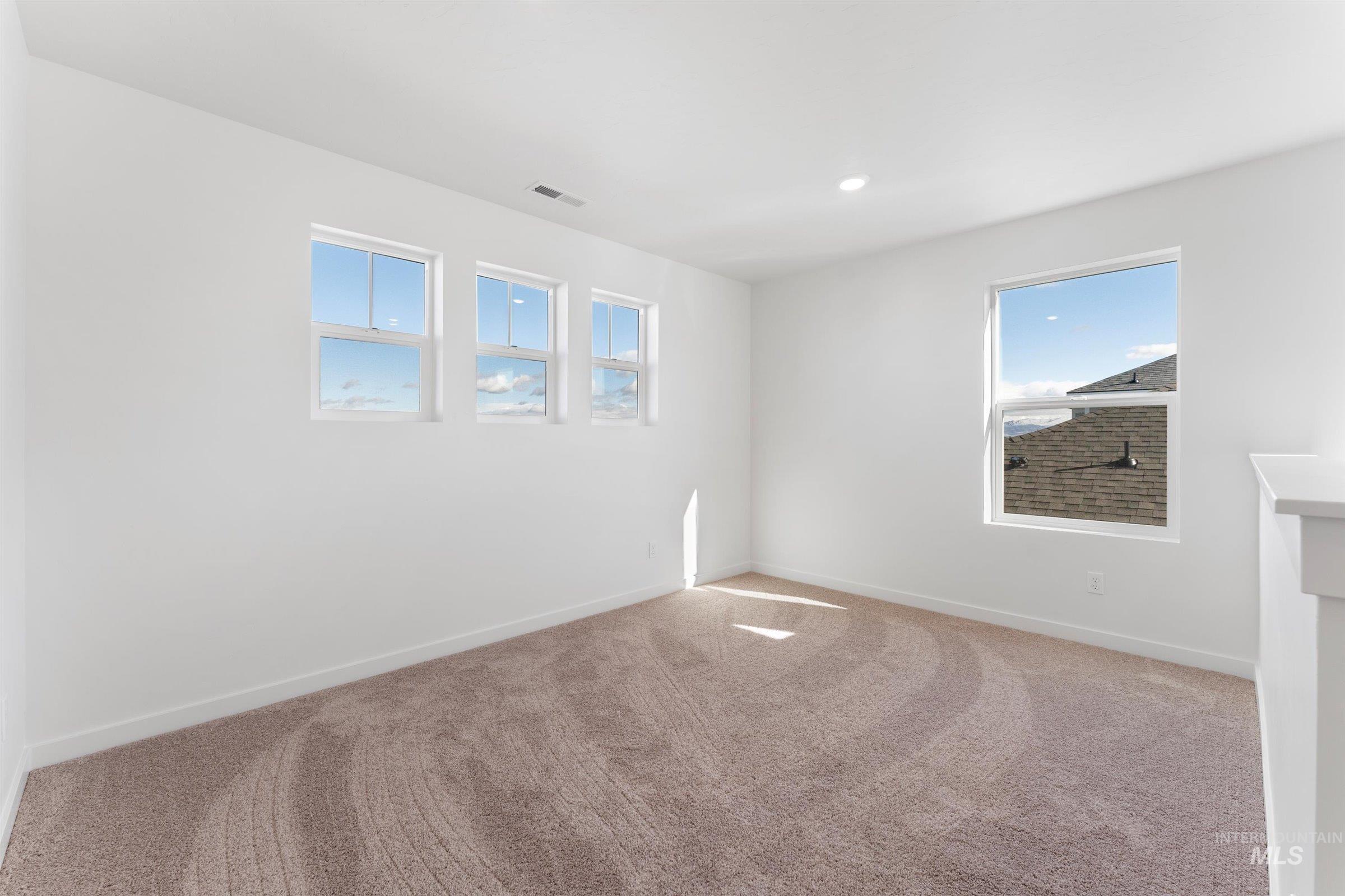 575 W Lyra St, Meridian, Idaho 83642, 3 Bedrooms, 2.5 Bathrooms, Residential For Sale, Price $450,946,MLS 98964725