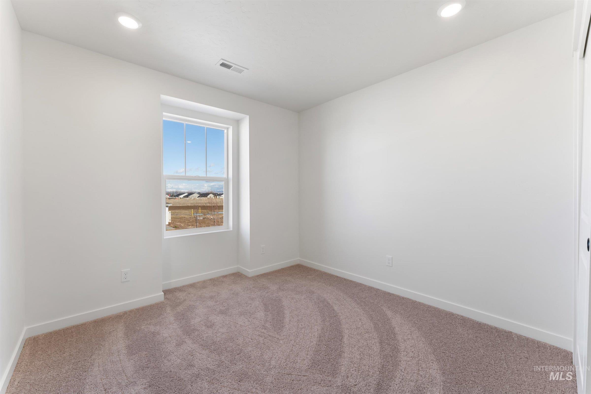 575 W Lyra St, Meridian, Idaho 83642, 3 Bedrooms, 2.5 Bathrooms, Residential For Sale, Price $450,946,MLS 98964725