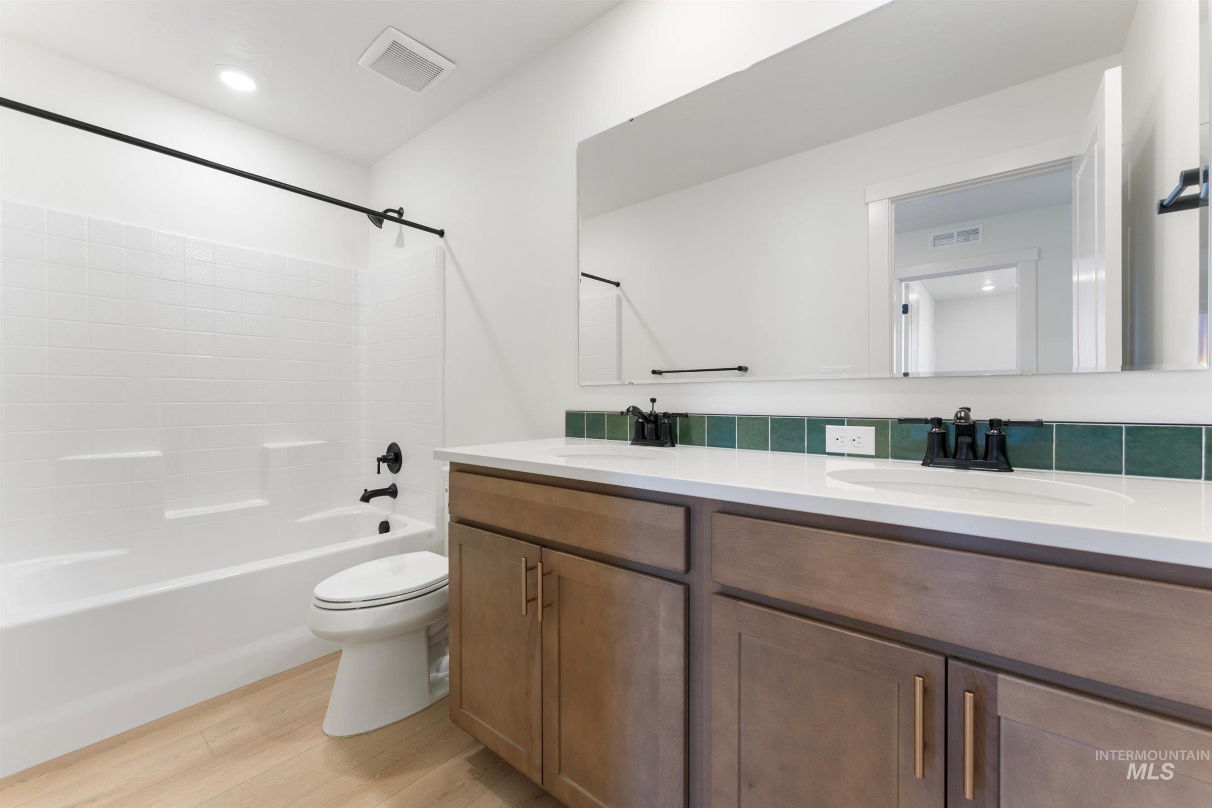 575 W Lyra St, Meridian, Idaho 83642, 3 Bedrooms, 2.5 Bathrooms, Residential For Sale, Price $450,946,MLS 98964725