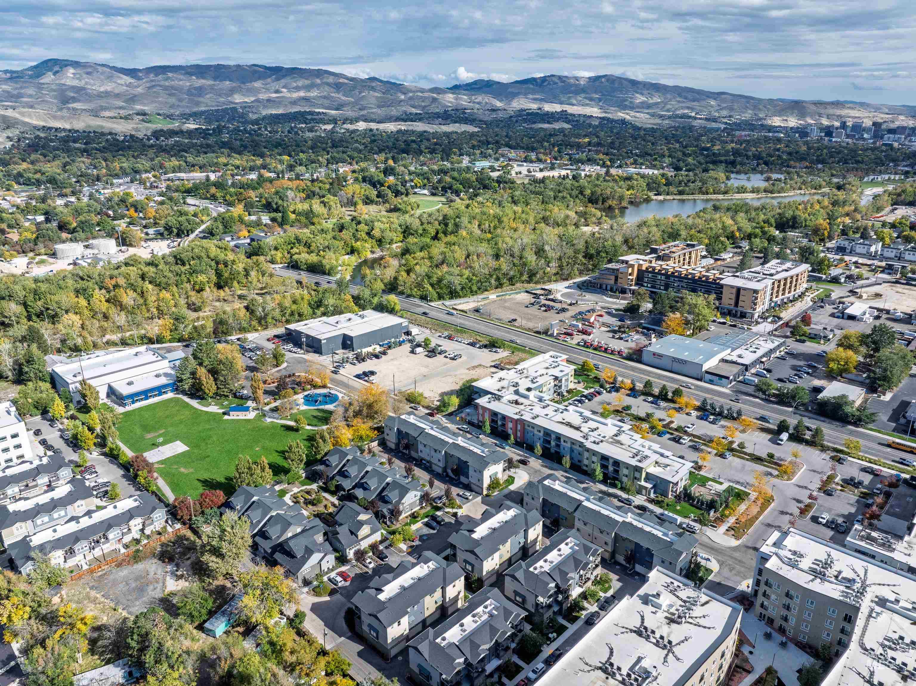 4230 N Freeride Ln, Garden City, Idaho 83714, 3 Bedrooms, 3.5 Bathrooms, Residential For Sale, Price $517,500, 98964727