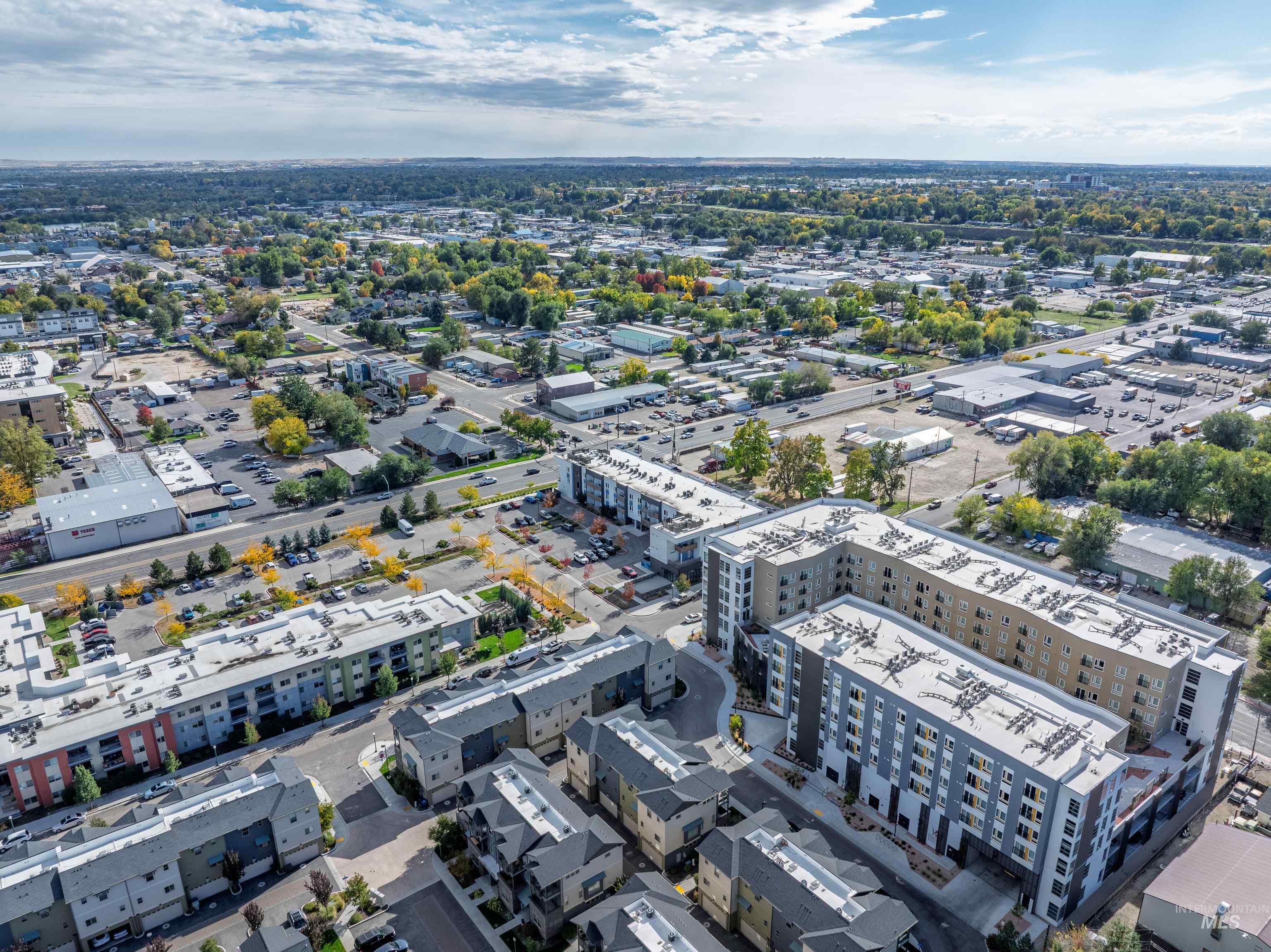 4230 N Freeride Ln, Garden City, Idaho 83714, 3 Bedrooms, 3.5 Bathrooms, Residential For Sale, Price $527,500, 98964727