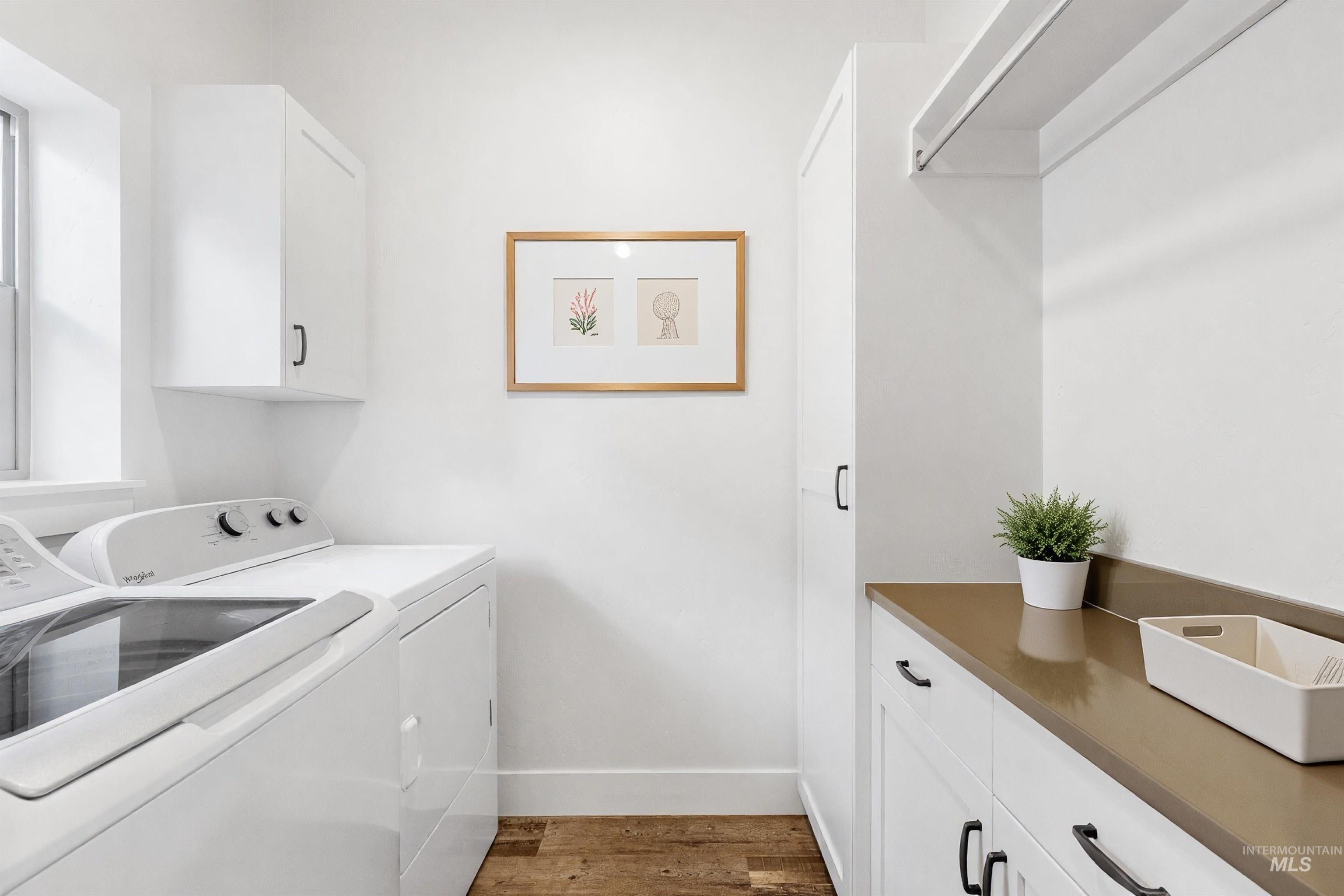 4230 N Freeride Ln, Garden City, Idaho 83714, 3 Bedrooms, 3.5 Bathrooms, Residential For Sale, Price $517,500, 98964727