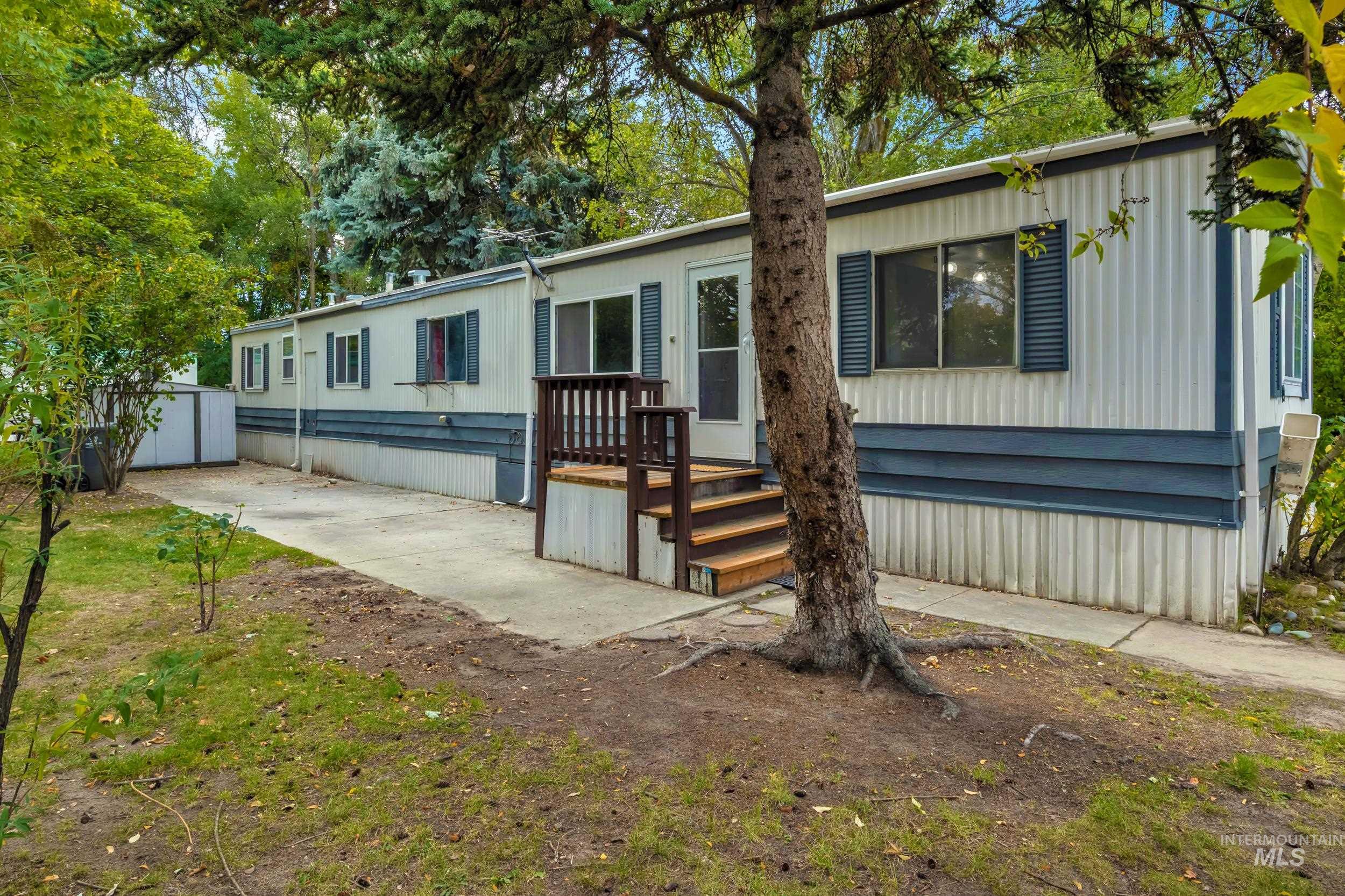 790 N Riviera Dr, Boise, Idaho 83703, 3 Bedrooms, 1.5 Bathrooms, Residential For Sale, Price $86,000,MLS 98964732