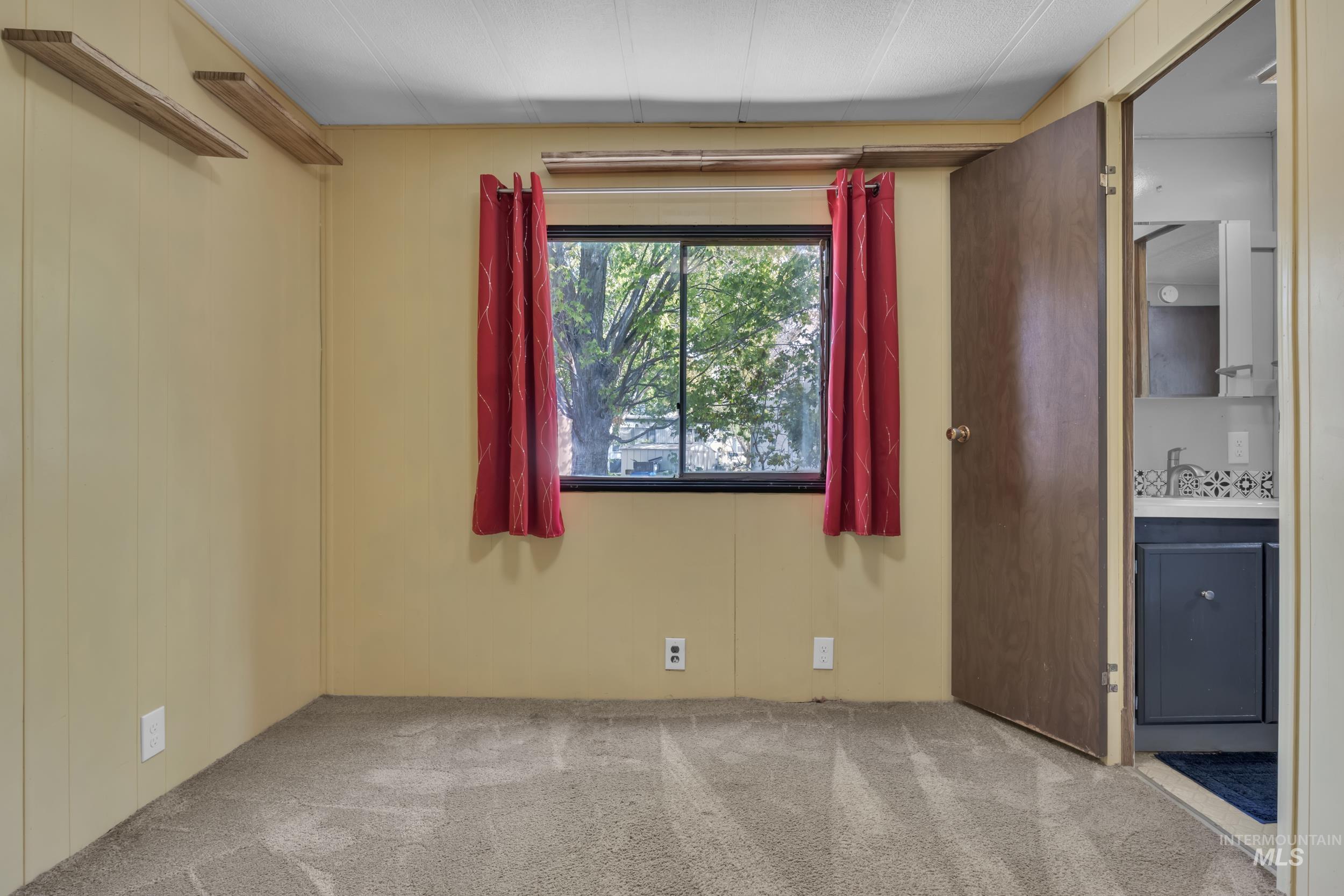 790 N Riviera Dr, Boise, Idaho 83703, 3 Bedrooms, 1.5 Bathrooms, Residential For Sale, Price $86,000,MLS 98964732