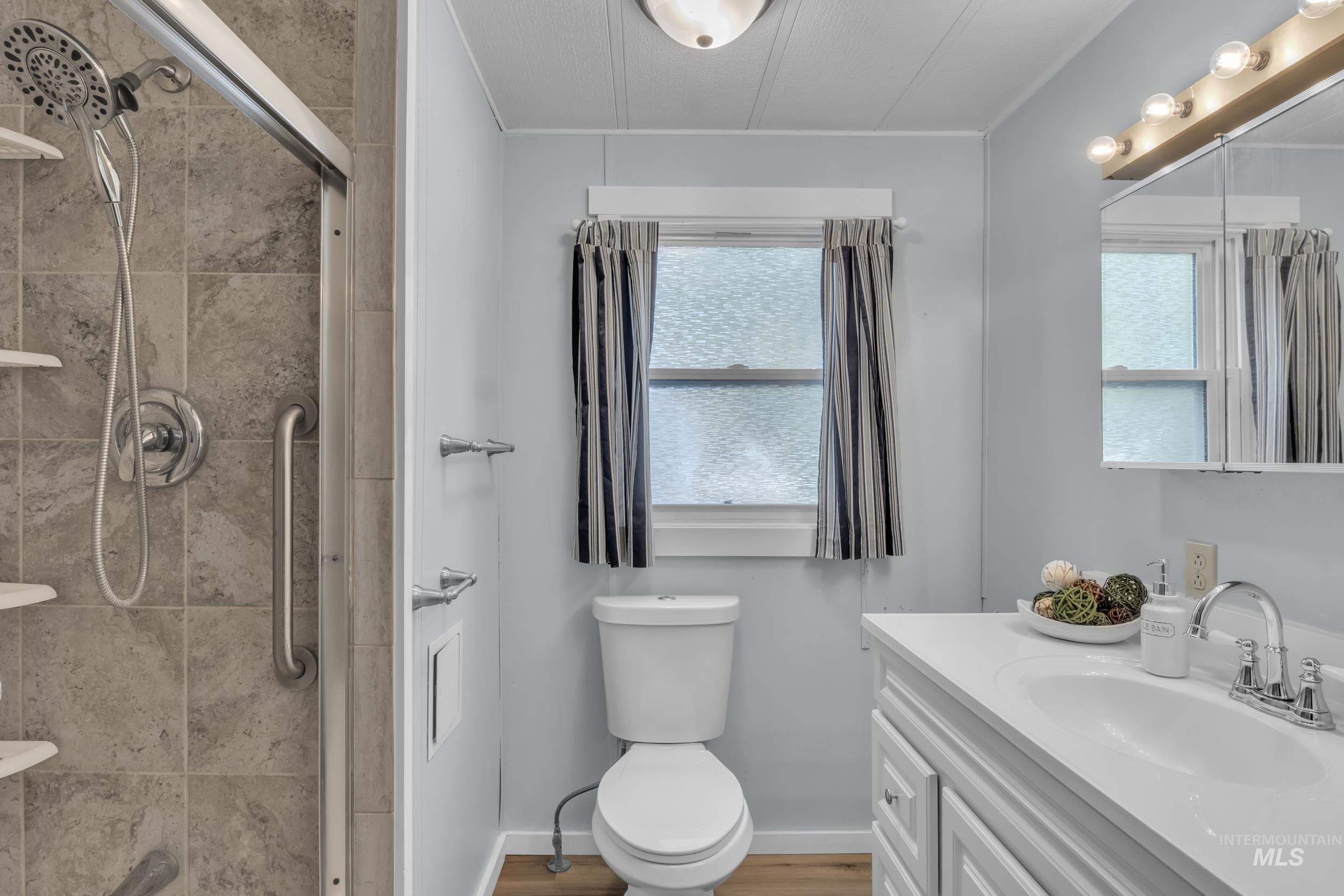 790 N Riviera Dr, Boise, Idaho 83703, 3 Bedrooms, 1.5 Bathrooms, Residential For Sale, Price $86,000,MLS 98964732