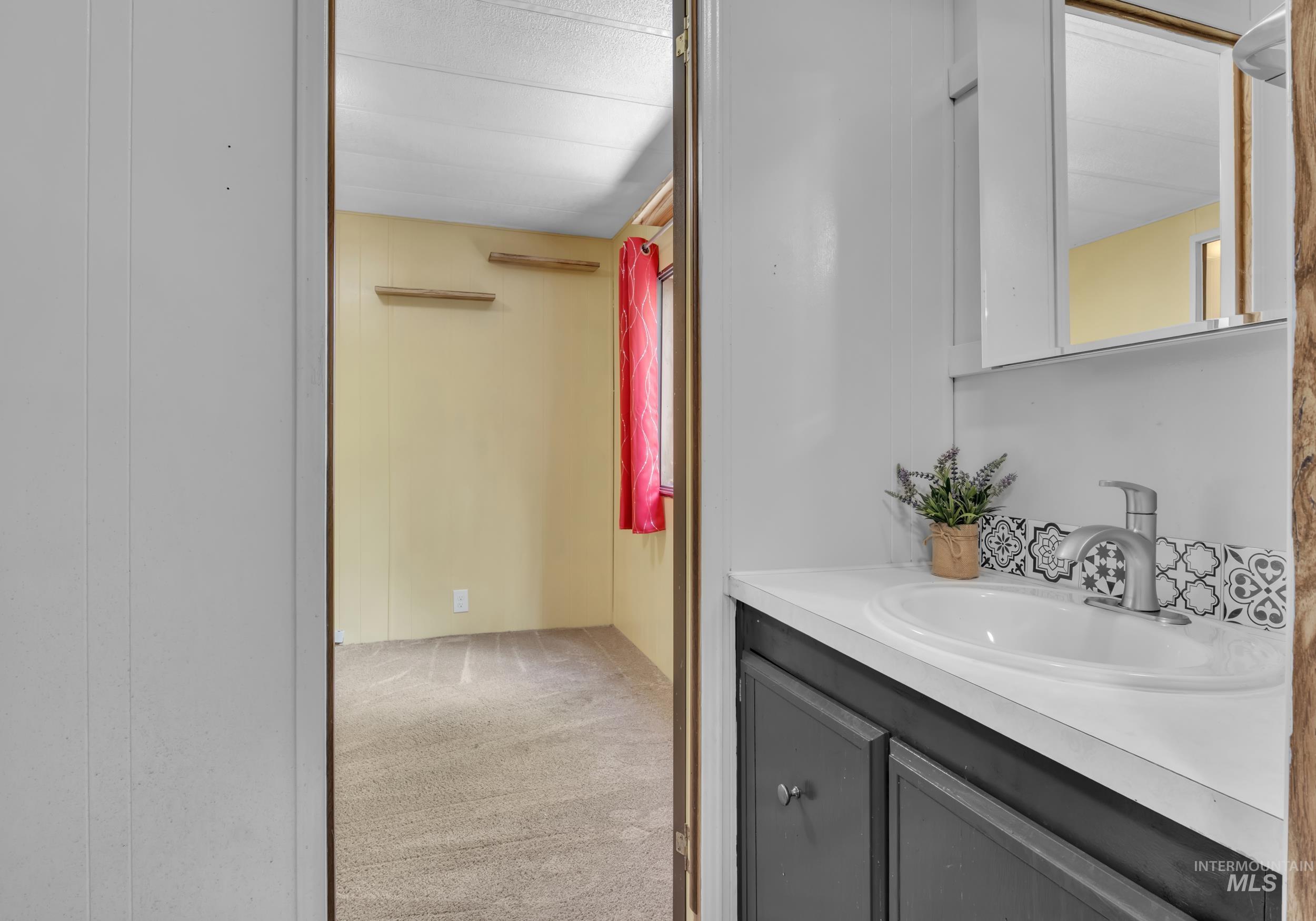 790 N Riviera Dr, Boise, Idaho 83703, 3 Bedrooms, 1.5 Bathrooms, Residential For Sale, Price $86,000,MLS 98964732