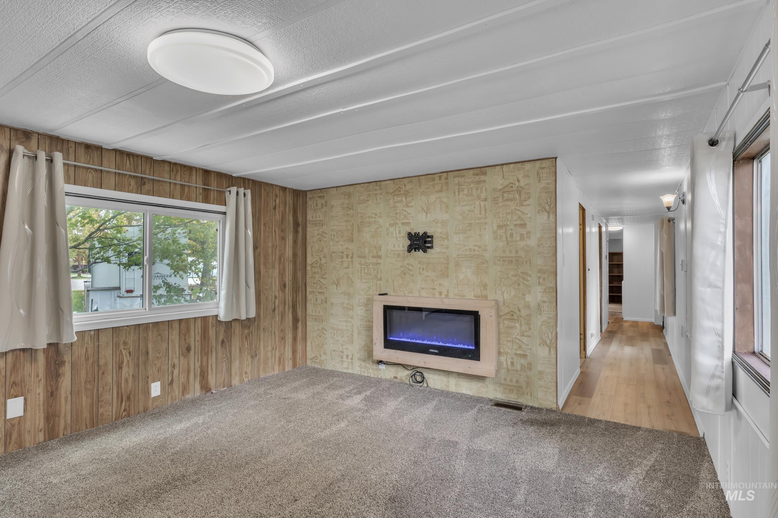 790 N Riviera Dr, Boise, Idaho 83703, 3 Bedrooms, 1.5 Bathrooms, Residential For Sale, Price $86,000,MLS 98964732