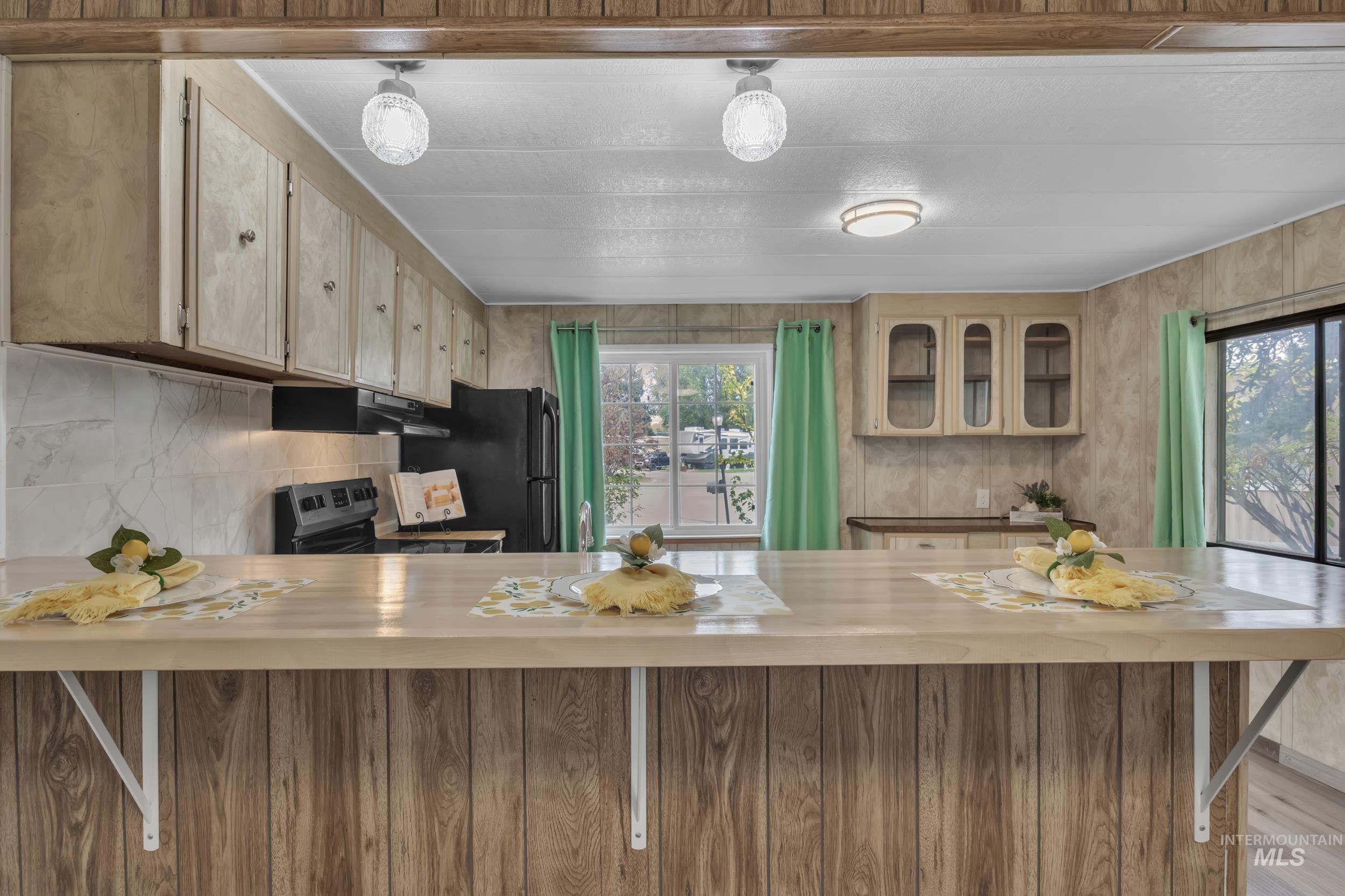 790 N Riviera Dr, Boise, Idaho 83703, 3 Bedrooms, 1.5 Bathrooms, Residential For Sale, Price $86,000,MLS 98964732