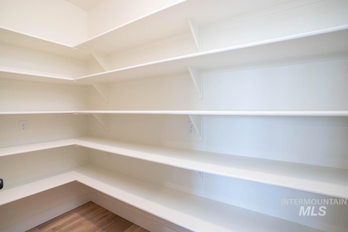 4559 S Courvoisier Pl, Meridian, Idaho 83642-9180, 3 Bedrooms, 2 Bathrooms, Residential For Sale, Price $549,900,MLS 98964736